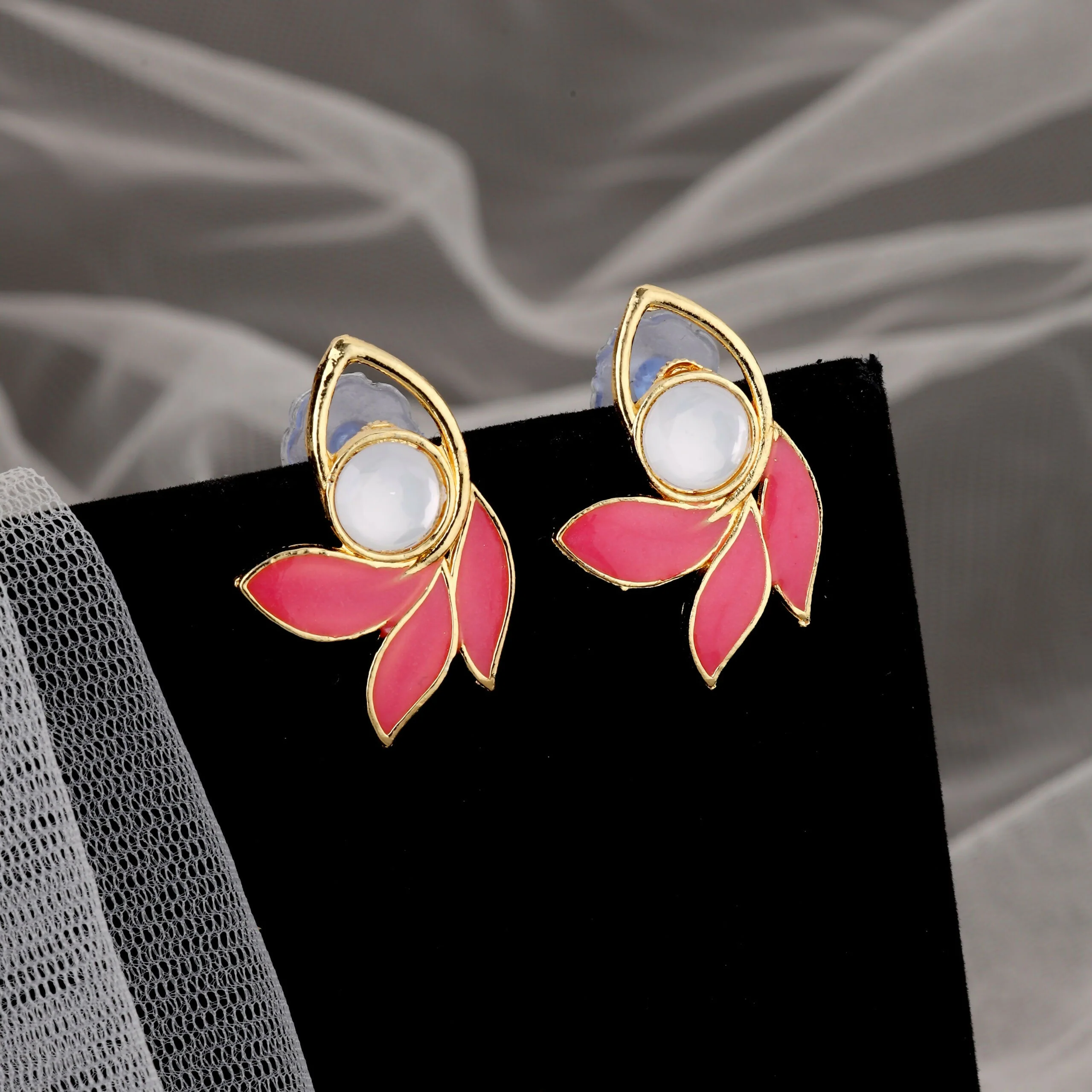 Gold-Toned American Diamond-Studded Teardrop Set - Image 2