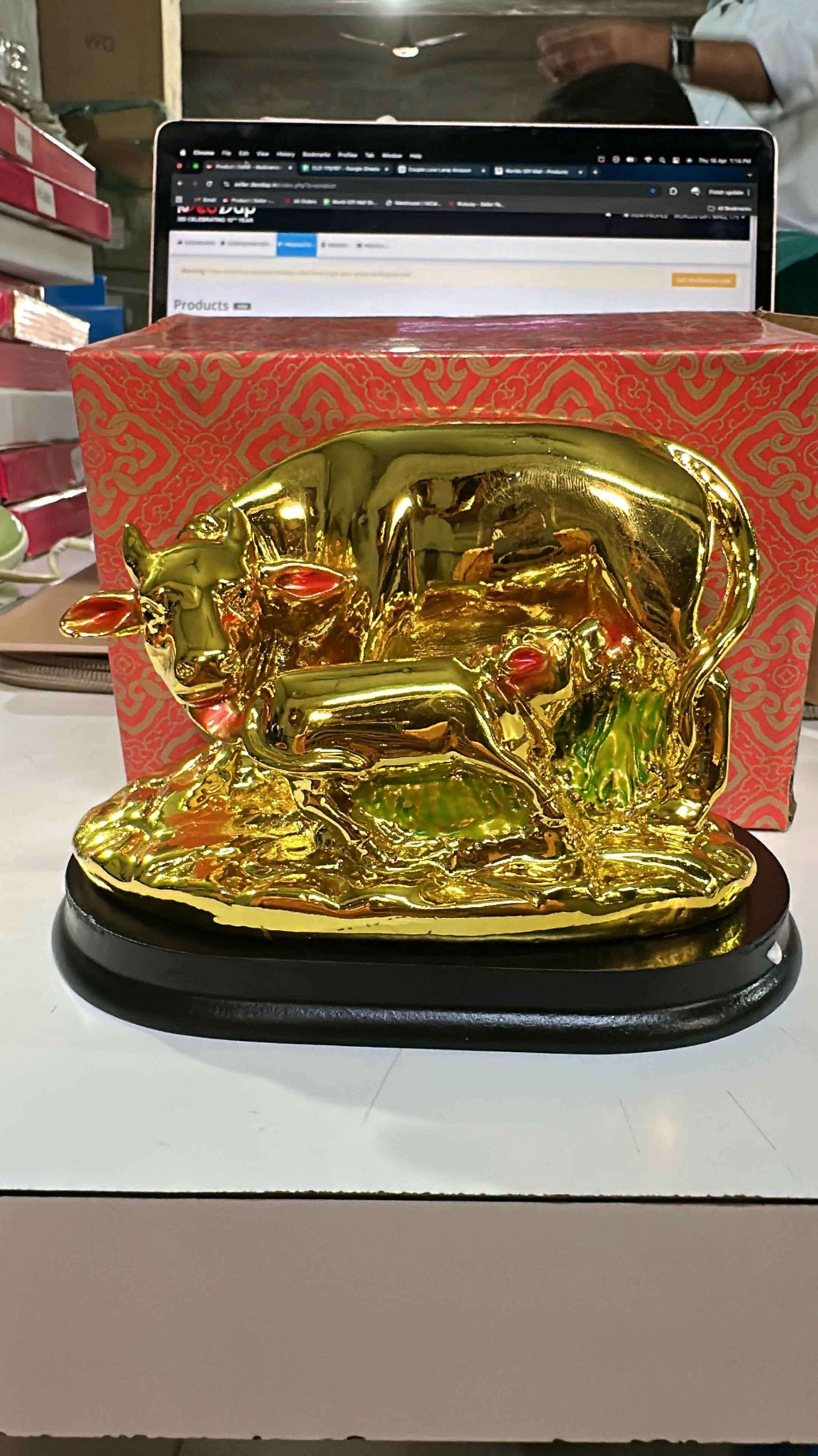 Golden Cow with Calf Showpiece Decorative Idol for Home Decor - Image 5