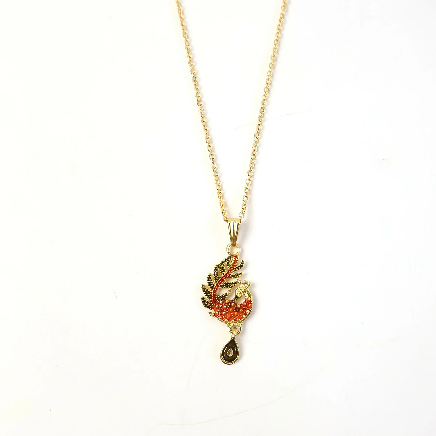 Graceful Peacock Motif Pendant Necklace with Chain for Women - Image 5