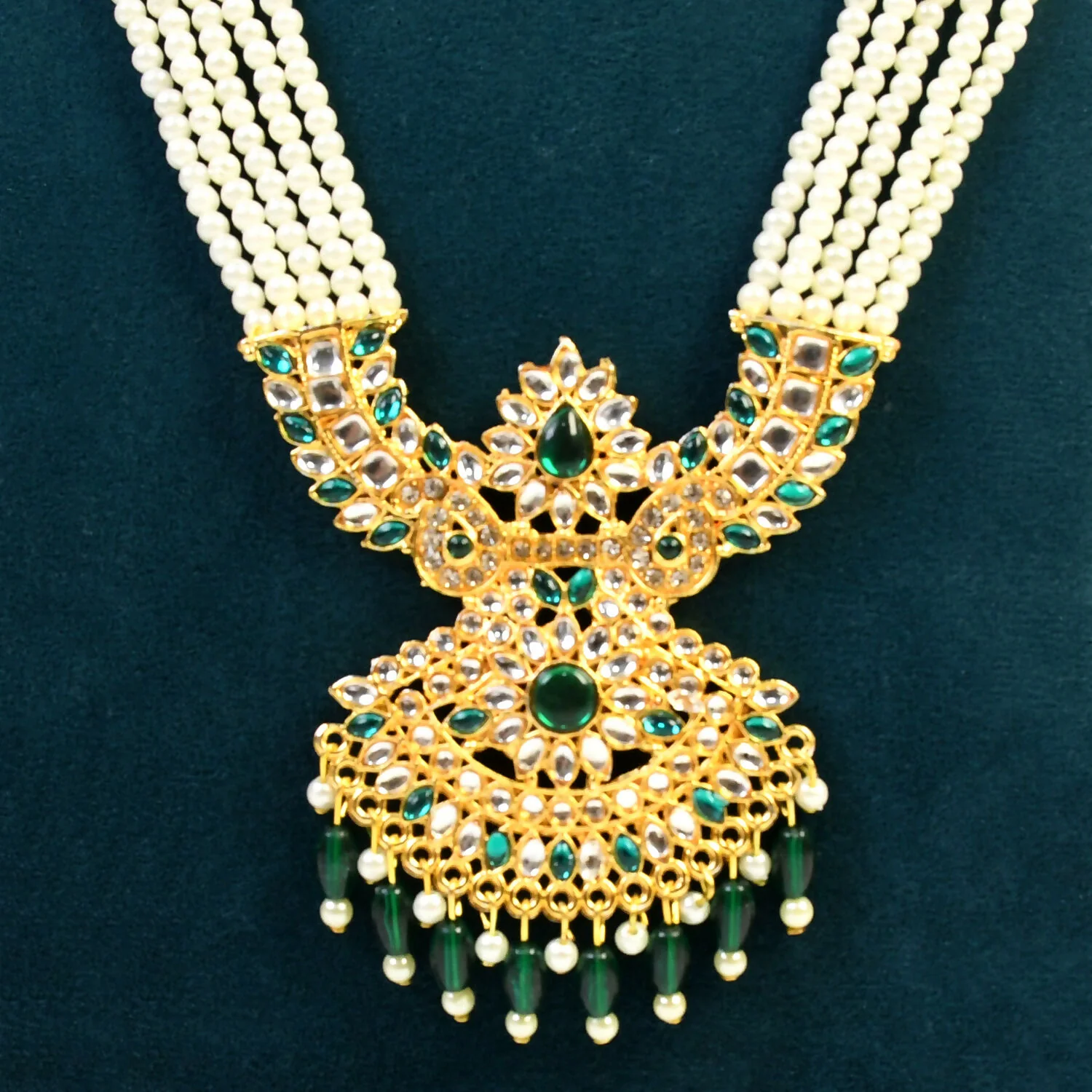 green Moti Rani Har – A Classic Symbol of Grace - Image 3