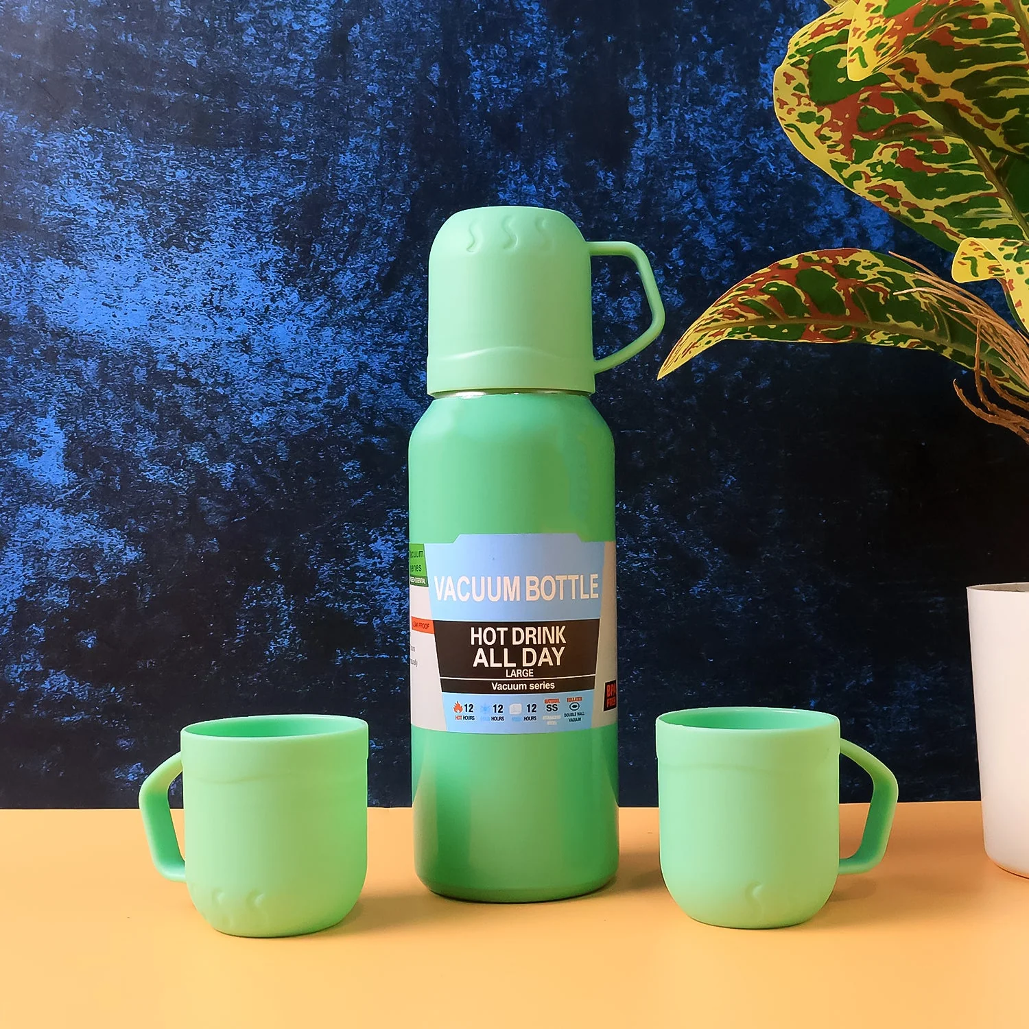 Green Vacuum Flask Set – Stainless Steel Thermos with 3 Cups, Approx 500ml - Image 6