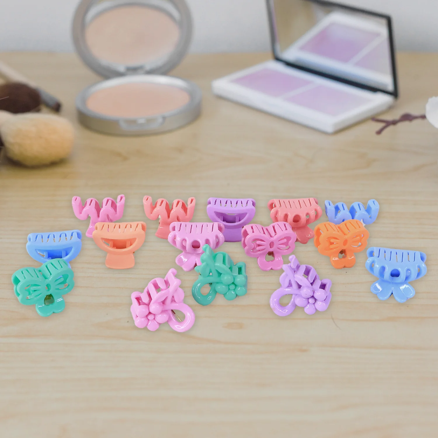 Plastic Small Hair Clips Girls Kids Hair Accessories (3 Pcs Set / Mix Color & Design) - Image 3