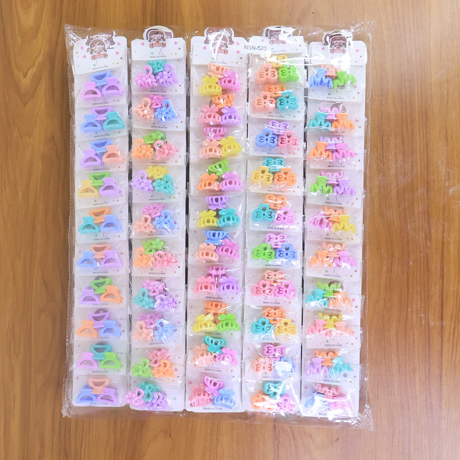 Plastic Small Hair Clips Girls Kids Hair Accessories (3 Pcs Set / Mix Color & Design) - Image 9