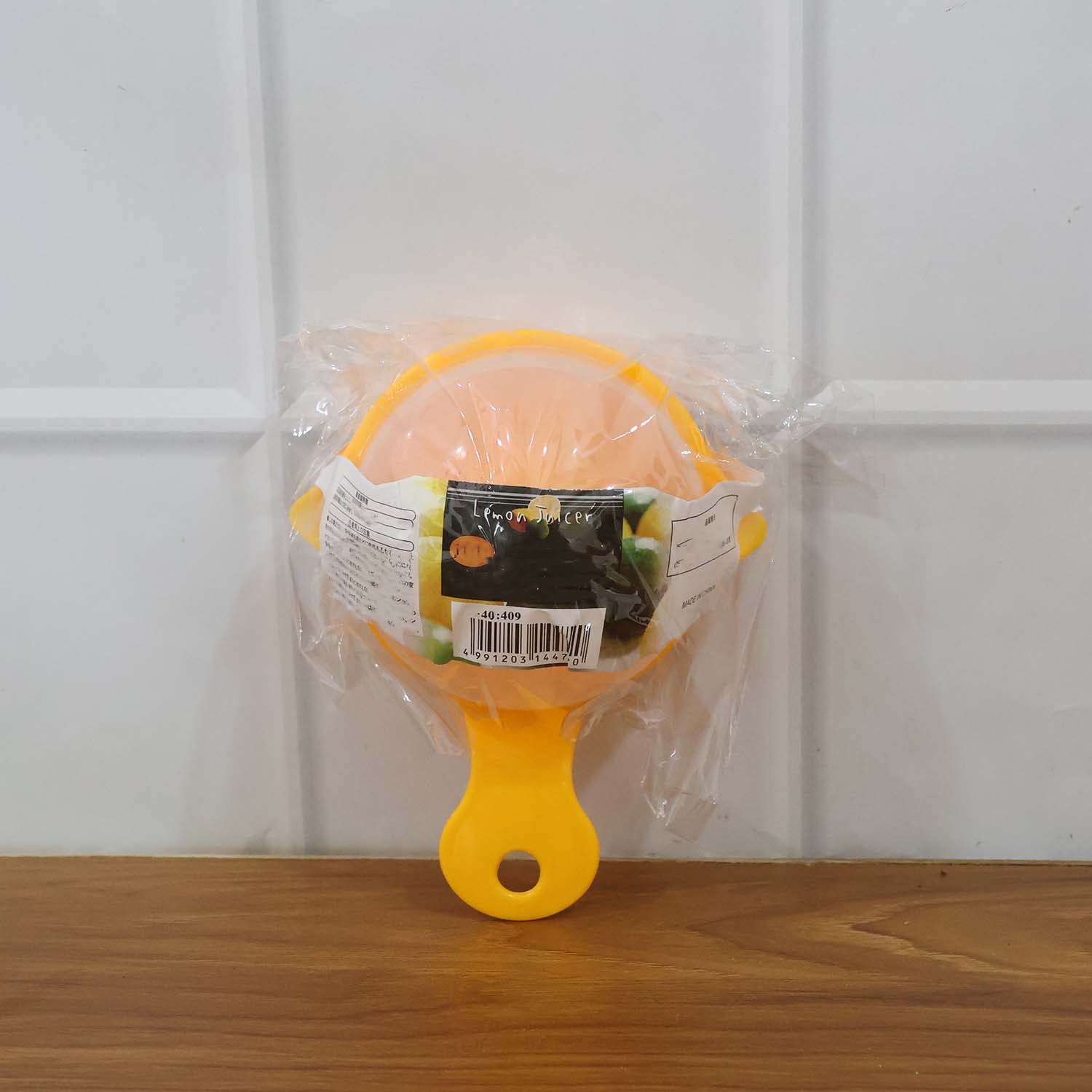 Hand-Operated Citrus Juicer (1 Pc) - Image 9