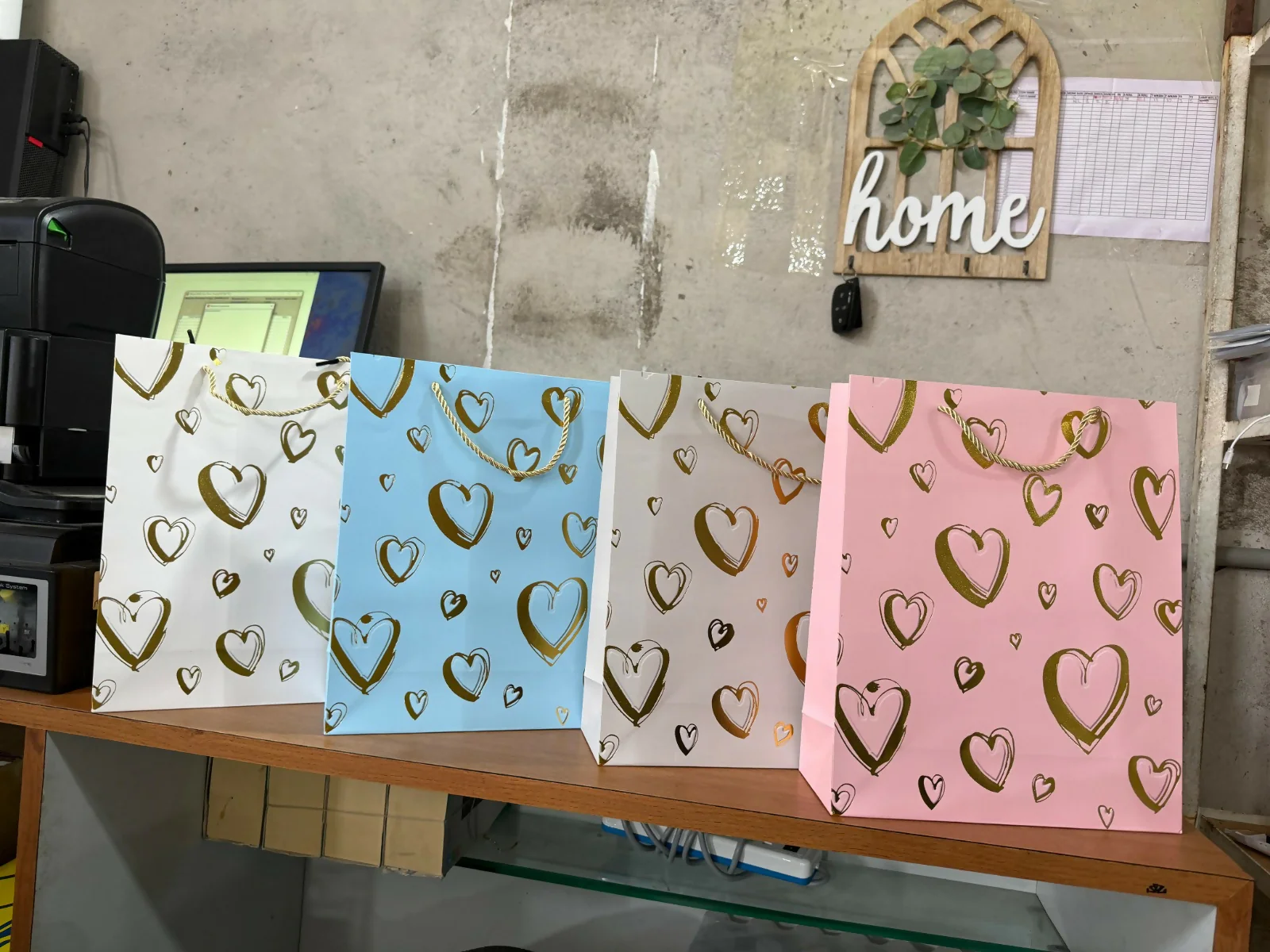 Heart Design Gift Paper Bag with Handle 1 Piece - Image 5