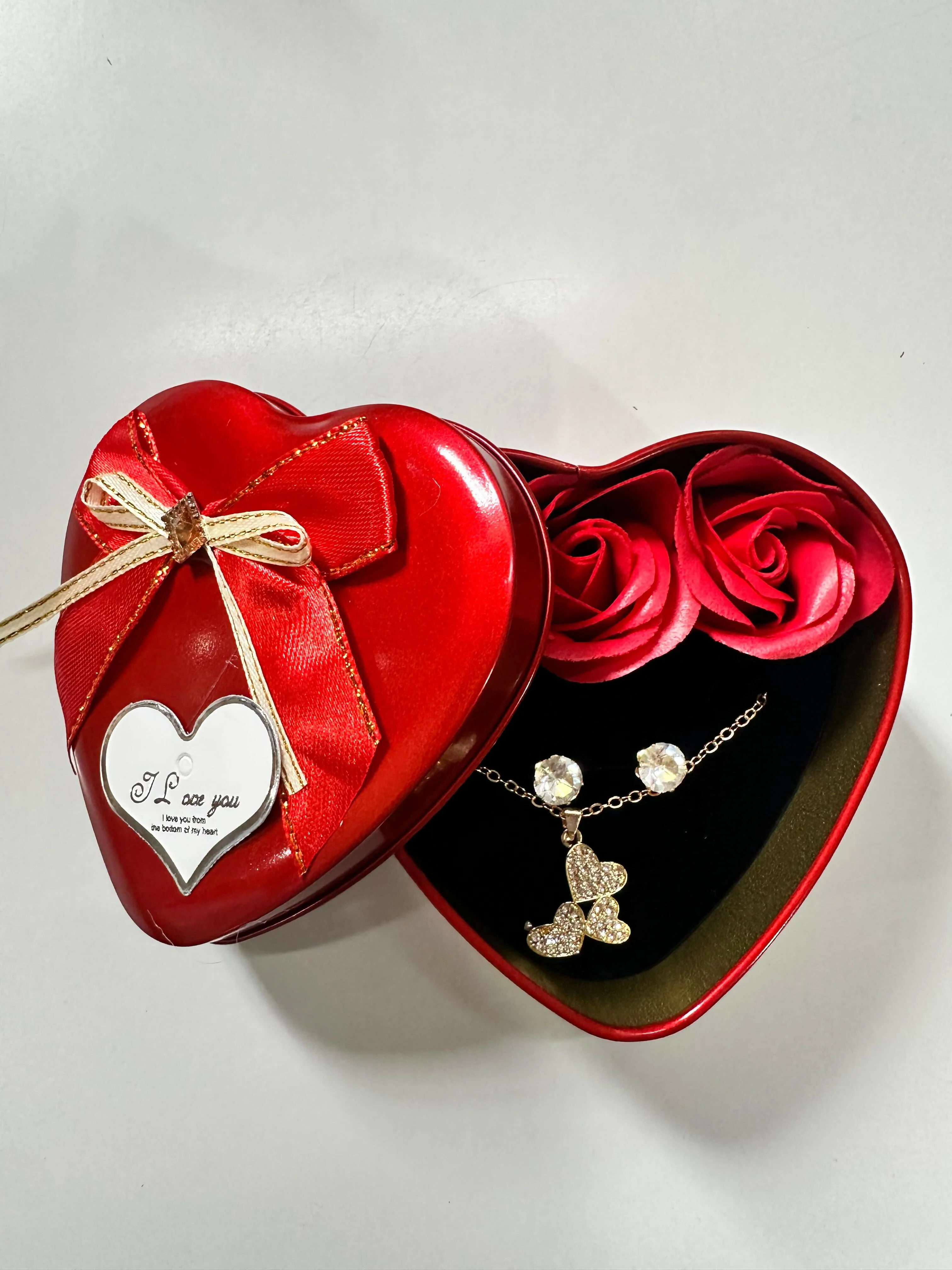 Heart Shape Gift Box with Artificial Roses & Butterfly Pendant Necklace for Gifting (DESIGN MAY VARY OF THE NECKLACE) - Image 5