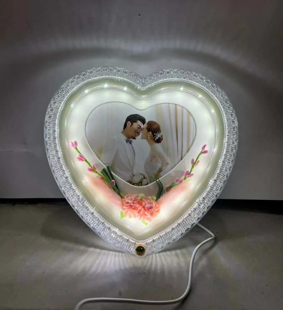 Heart Shape LED Photo Frame Lamp for Romantic Bedroom Decor with Photo Insert - Image 4