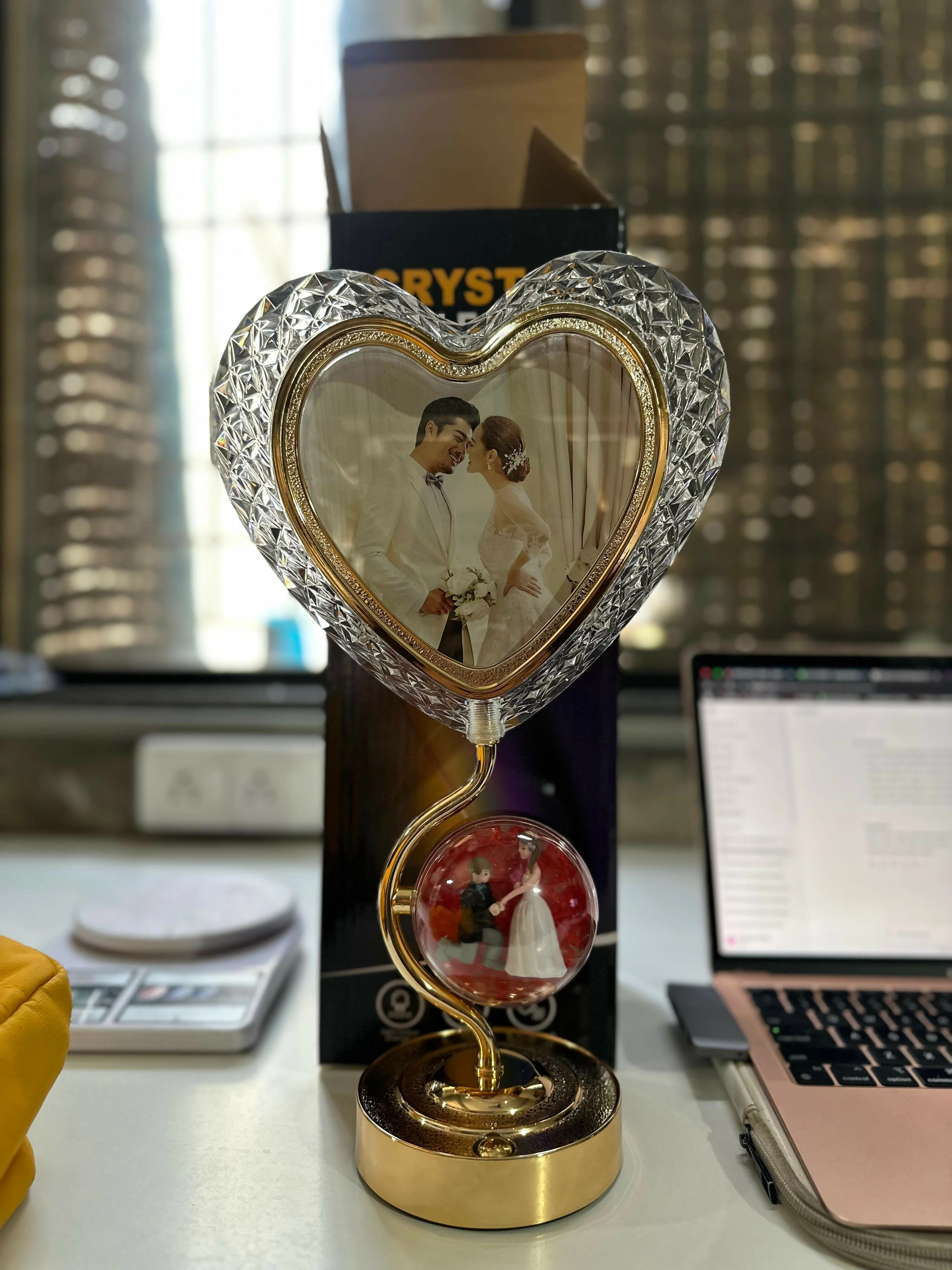 Heart Shape LED Photo Frame Lamp with Dual Display Table Light - Image 5