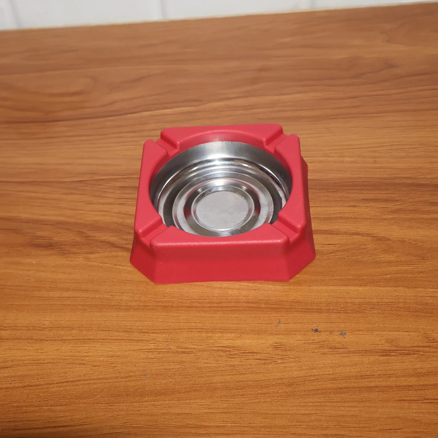 Heat-Resistant Ashtray (1 Pc) - Image 9