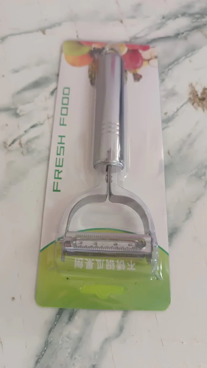 Heavy Duty 2-in-1 Multipurpose Stainless Steel Vegetable Peeler and Julienne Cutter - Image 8