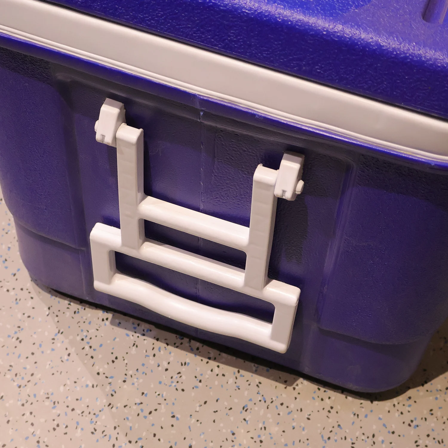 Heavy Duty Insulated Ice Box (1 Pc, 110 Ltr, 71x48 Cm) - Image 7