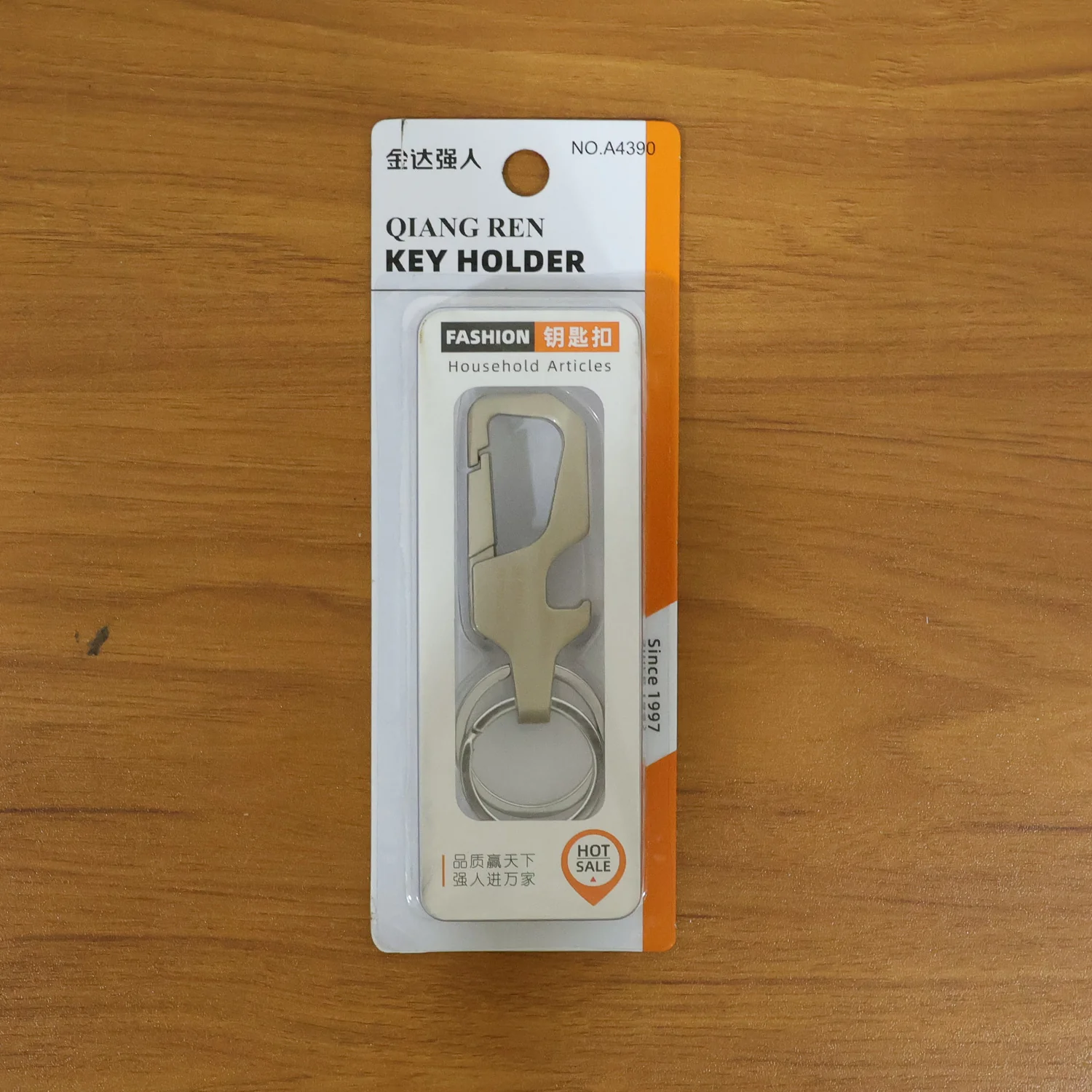 Heavy Duty Metal Key Holder with Secure Lock Keychain (1 Pc) - Image 8