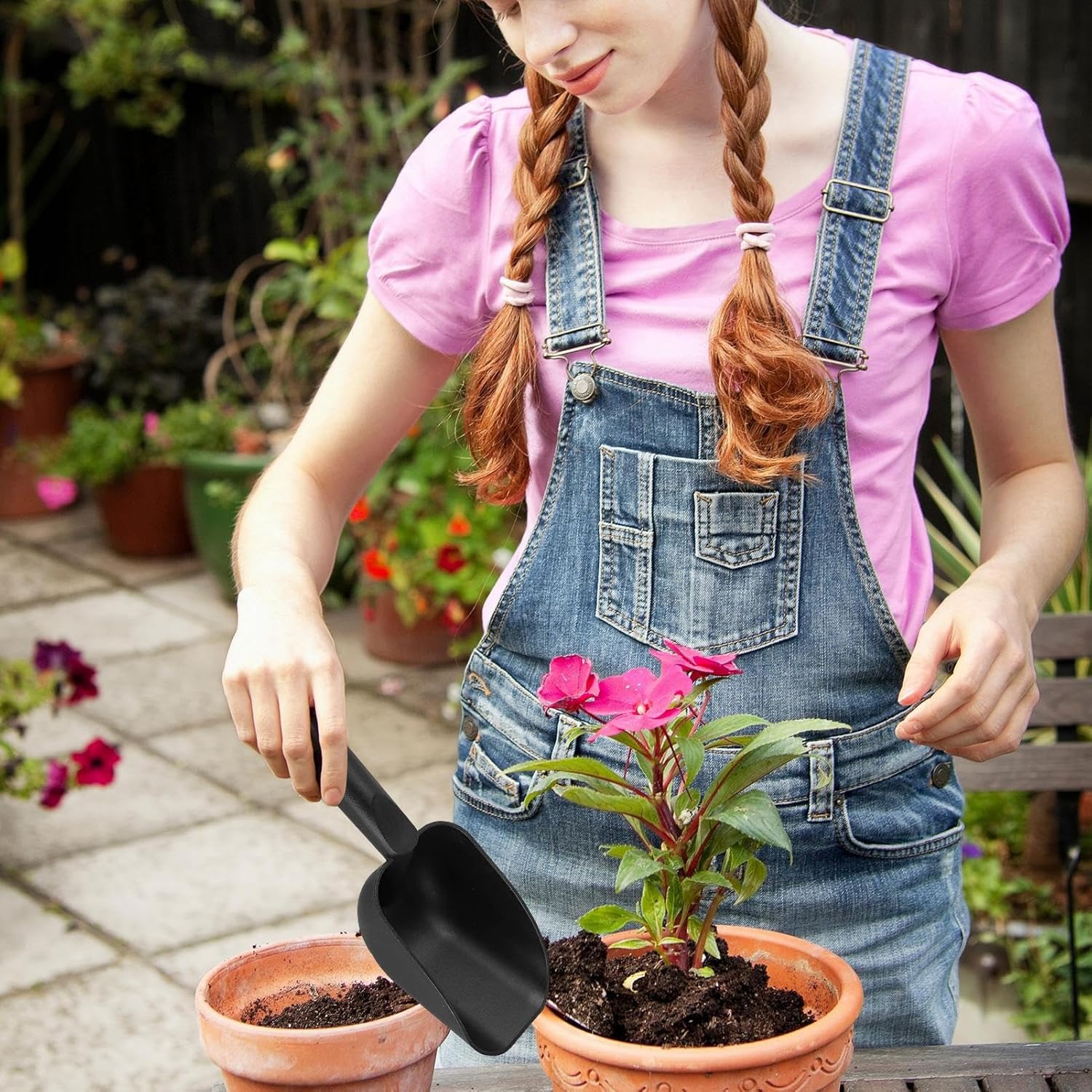 Heavy Duty Plastic Garden Hand Trowel (1 Pc) - Image 3