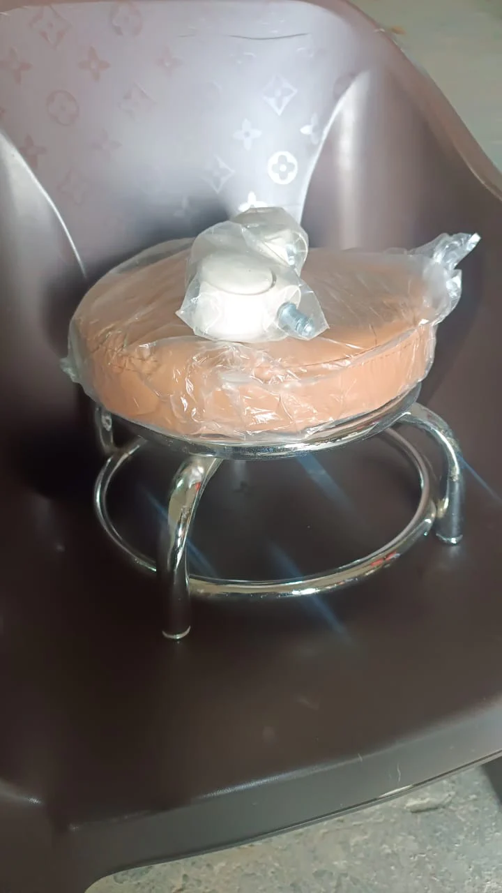 Heavy Duty Steel Base Round Rolling Stool with Wheels Pedicure Stool (1 pc) - Image 7