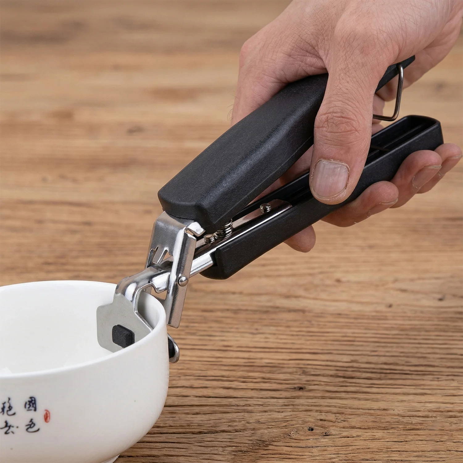 Heavy Duty Universal Pot Pan Gripper Clamp (1 Pc) - Image 4