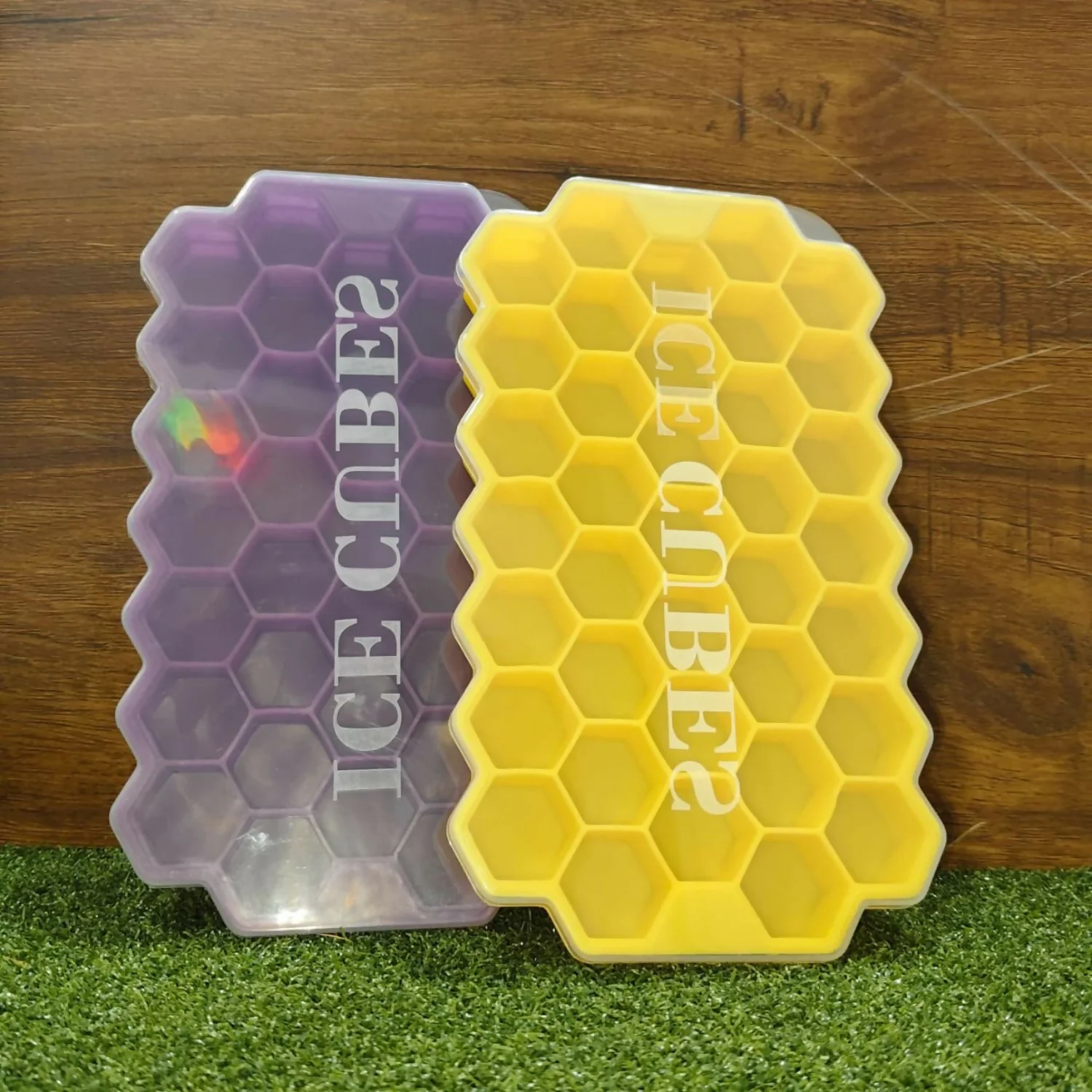 Honey Ice Tray with lid set of 2 Pcs Multi color - Image 5