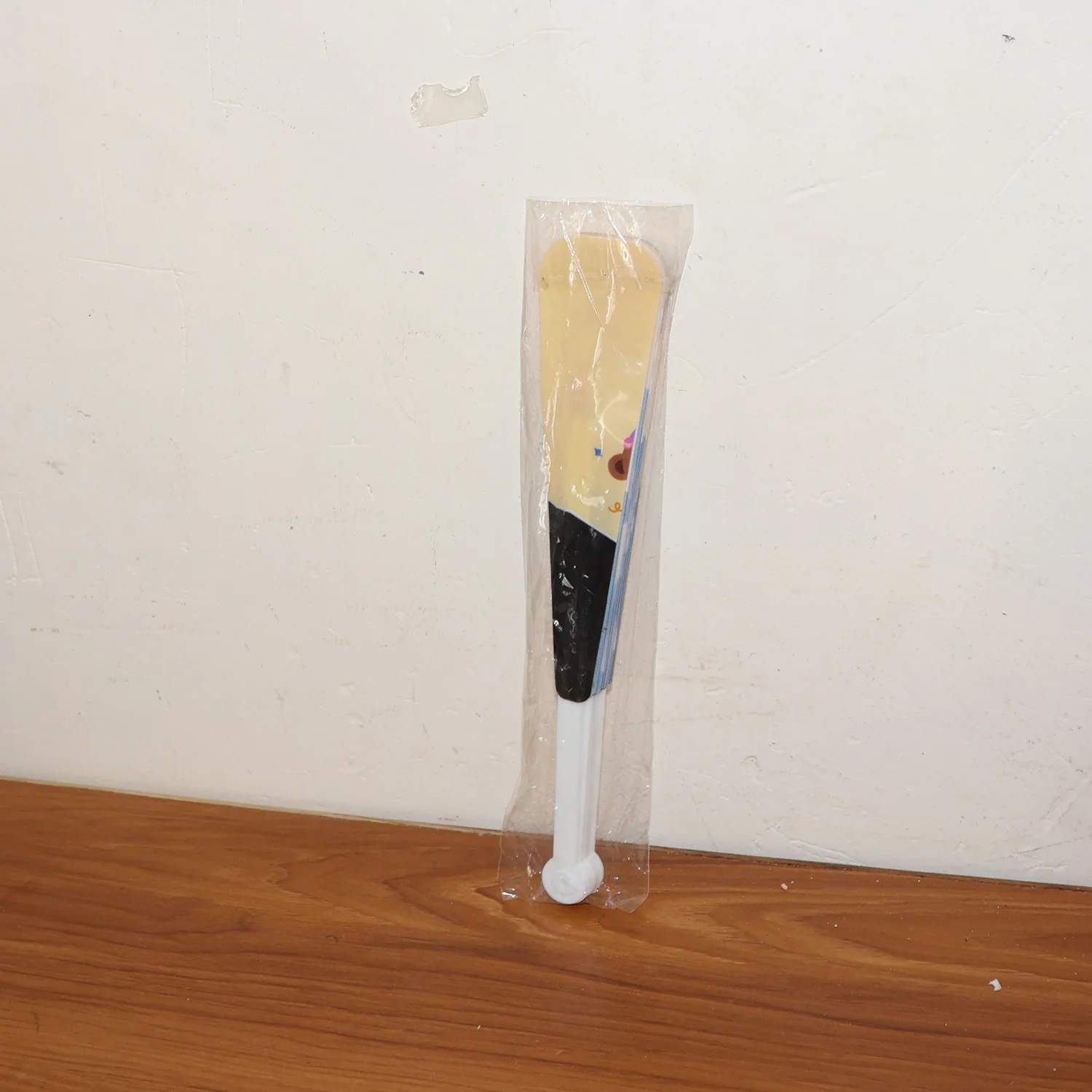 Idol-Themed Foldable Hand Fan - (1 Pc) - Image 8