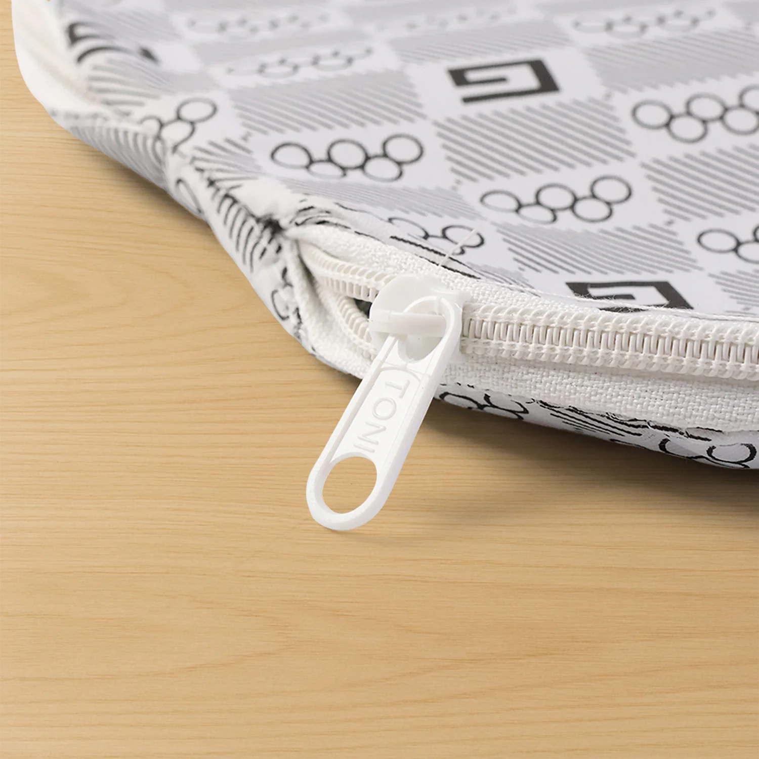 Insulated Roti Cover (23 x 23 Cm / 1 Pc) - Image 8