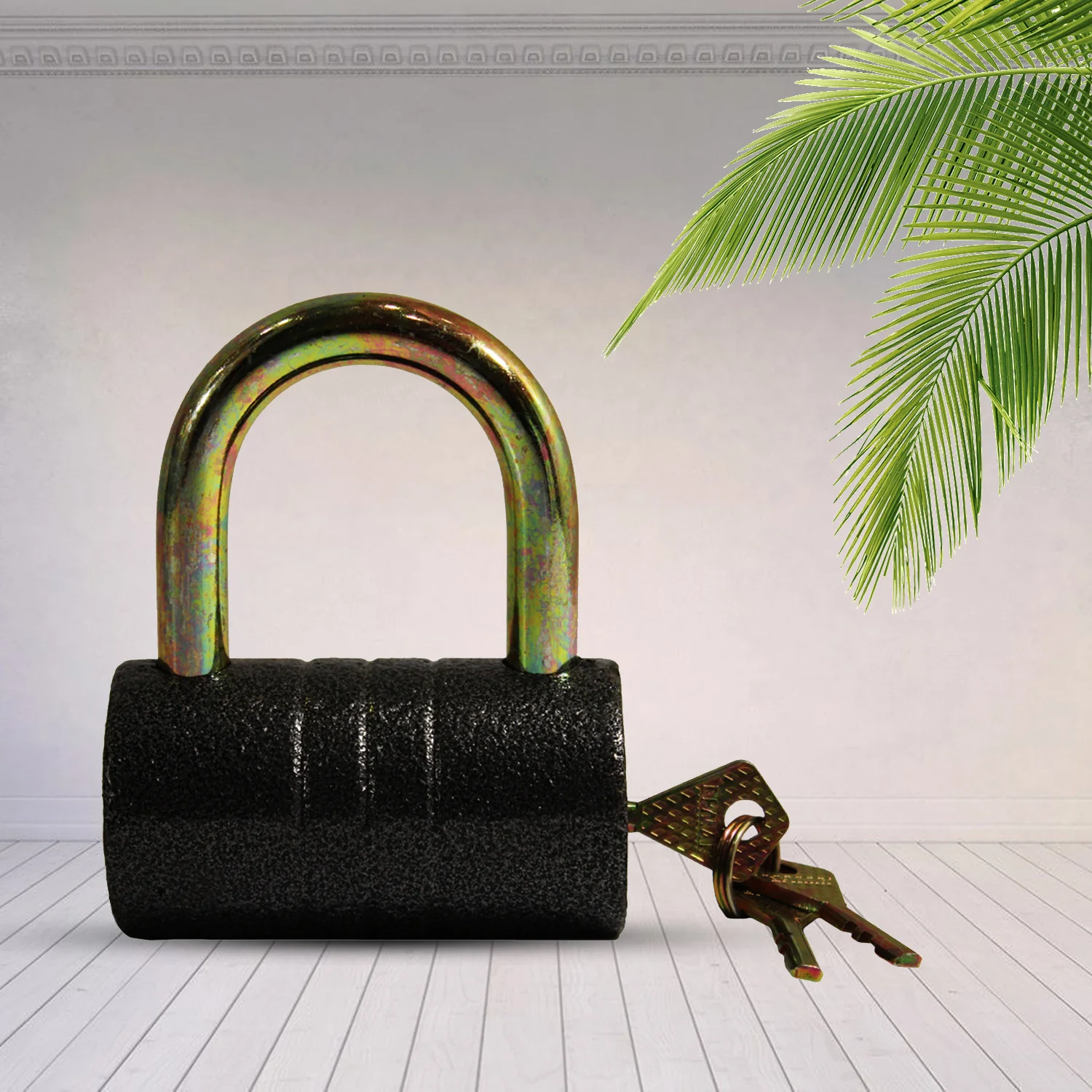 Heavy-Duty Iron Padlock – 82mm Black with Brass Core & 5 Keys, Waterproof - Image 6