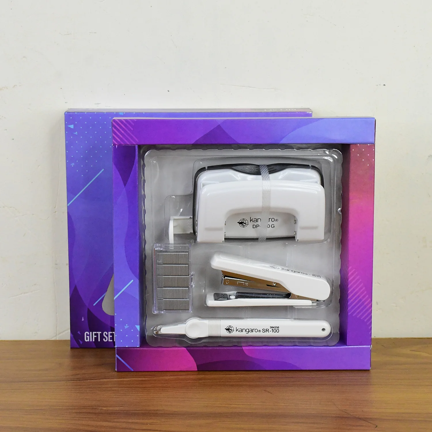 Kangaro 4-in-1 Premium Stationery Gift Set - Image 7