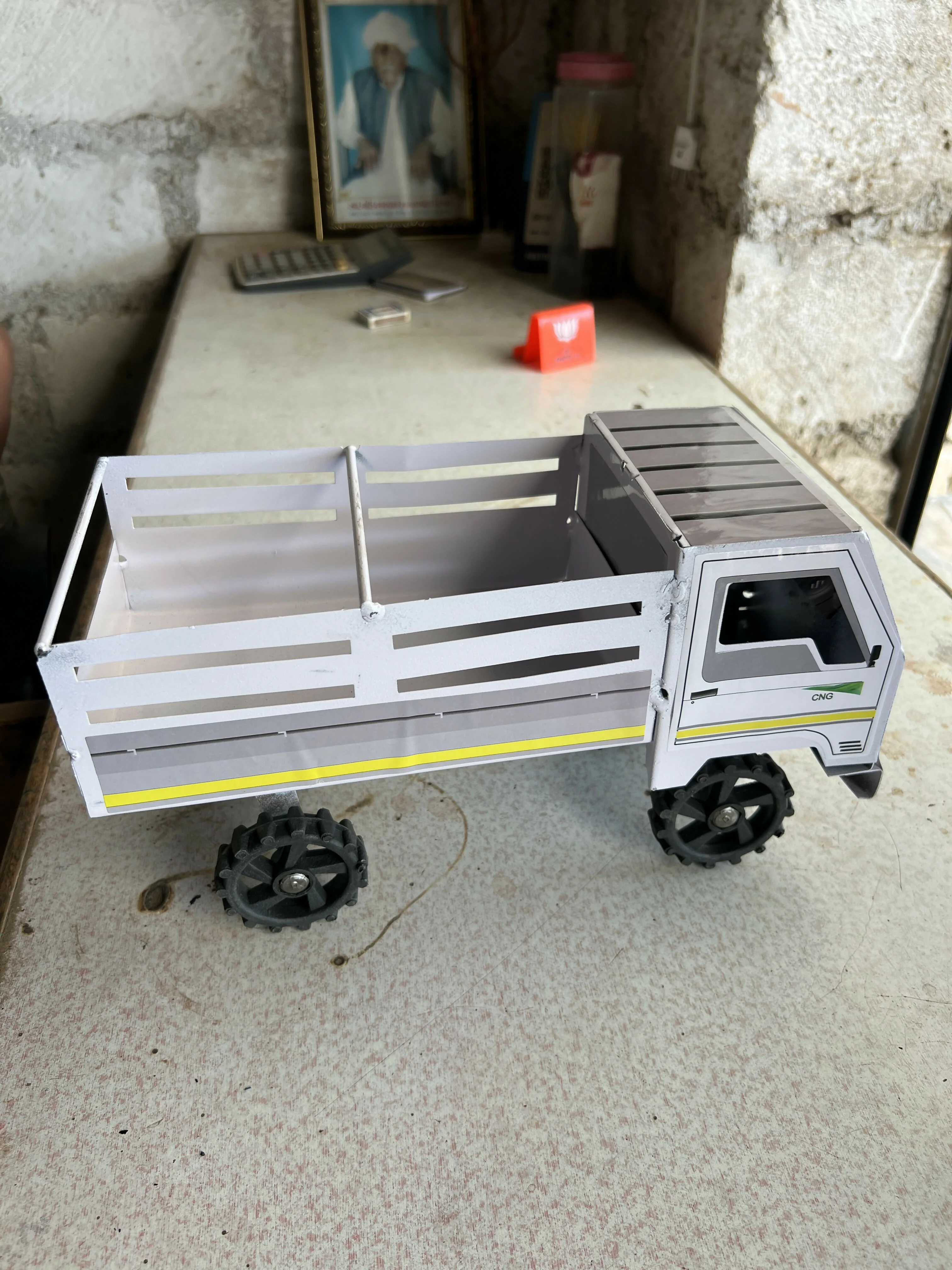Kids Cargo Truck Toy Vehicle with Open Back Carrier for Pretend Play and Fun - Image 4