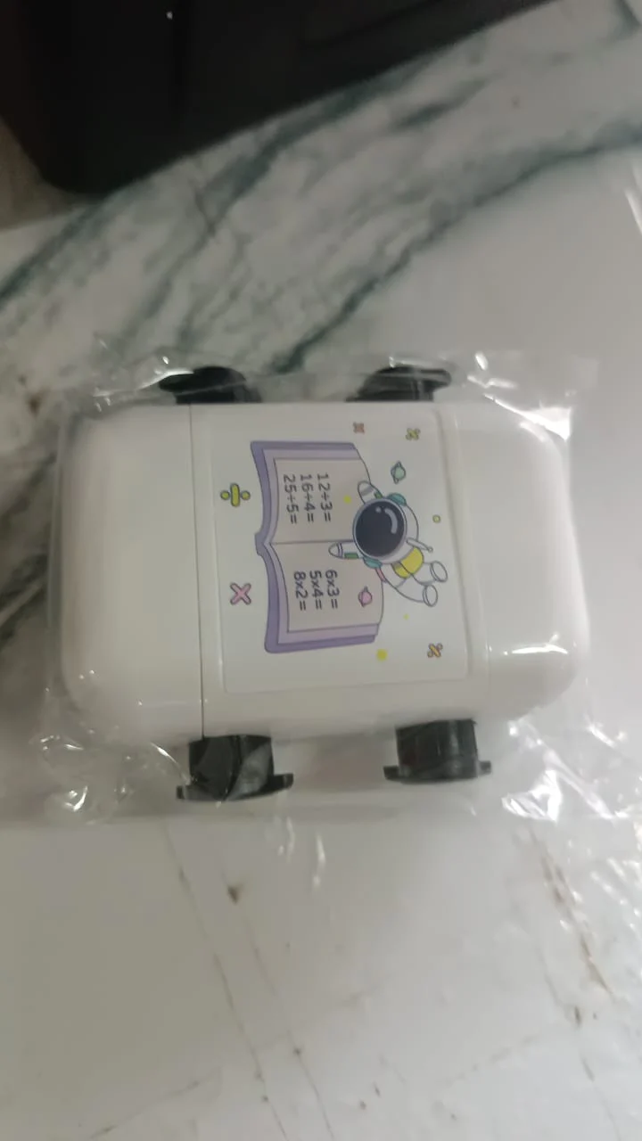 Kids Educational Automatic Math Problem Rolling Stamp (1 Pc) - Image 8