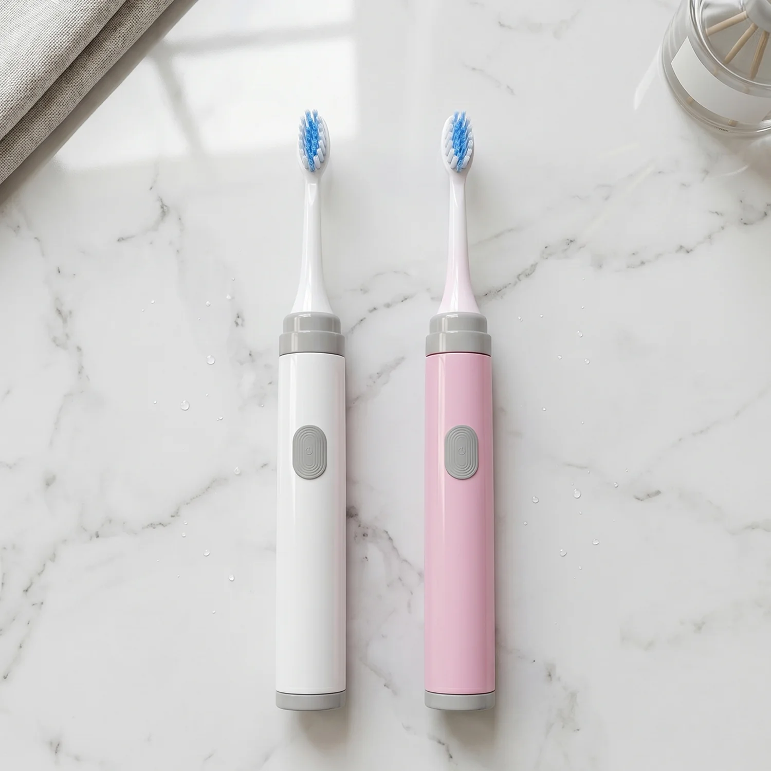 Kids Electric Toothbrush Set with Multiple Replacement Brush Heads (1 Set) - Image 4