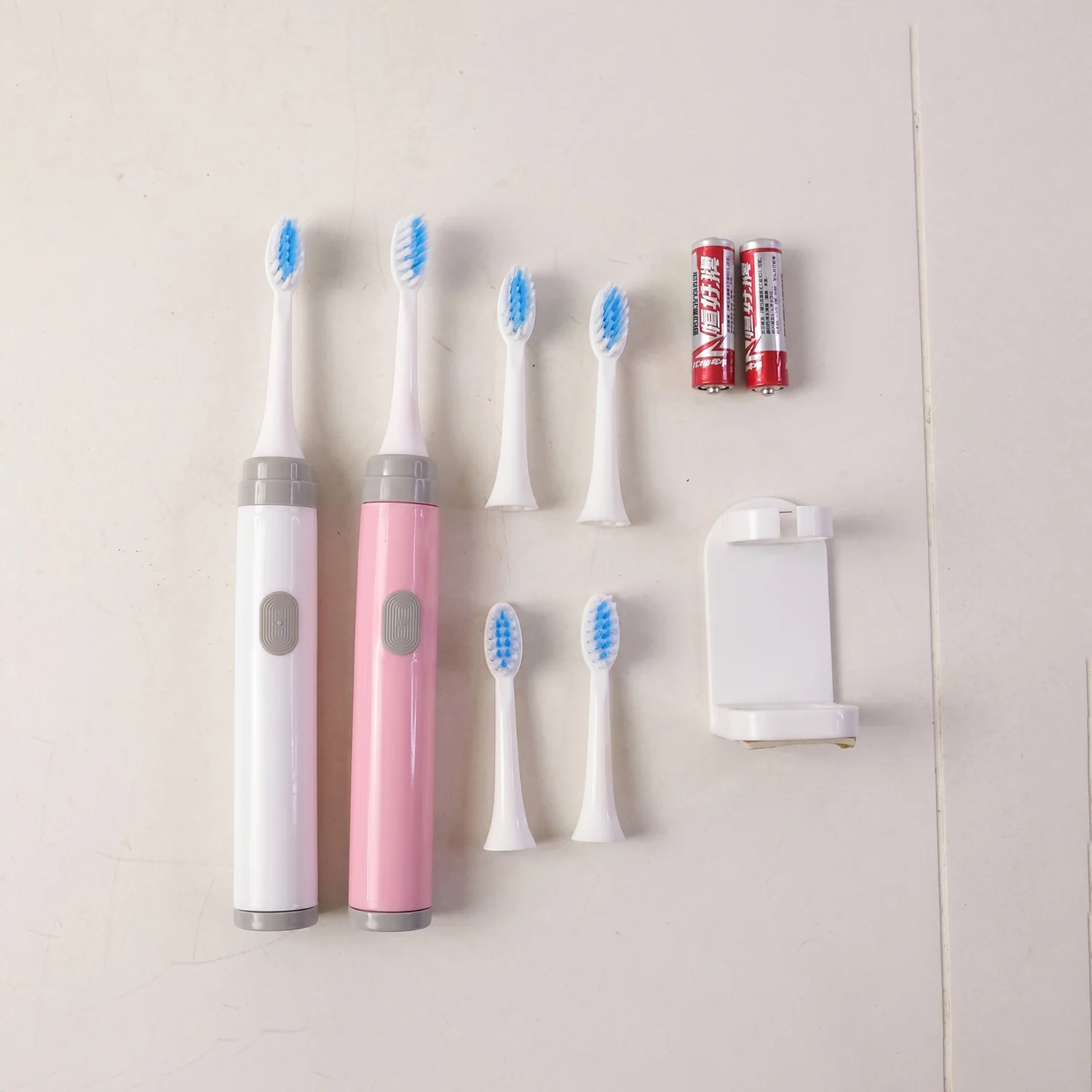 Kids Electric Toothbrush Set with Multiple Replacement Brush Heads (1 Set) - Image 7