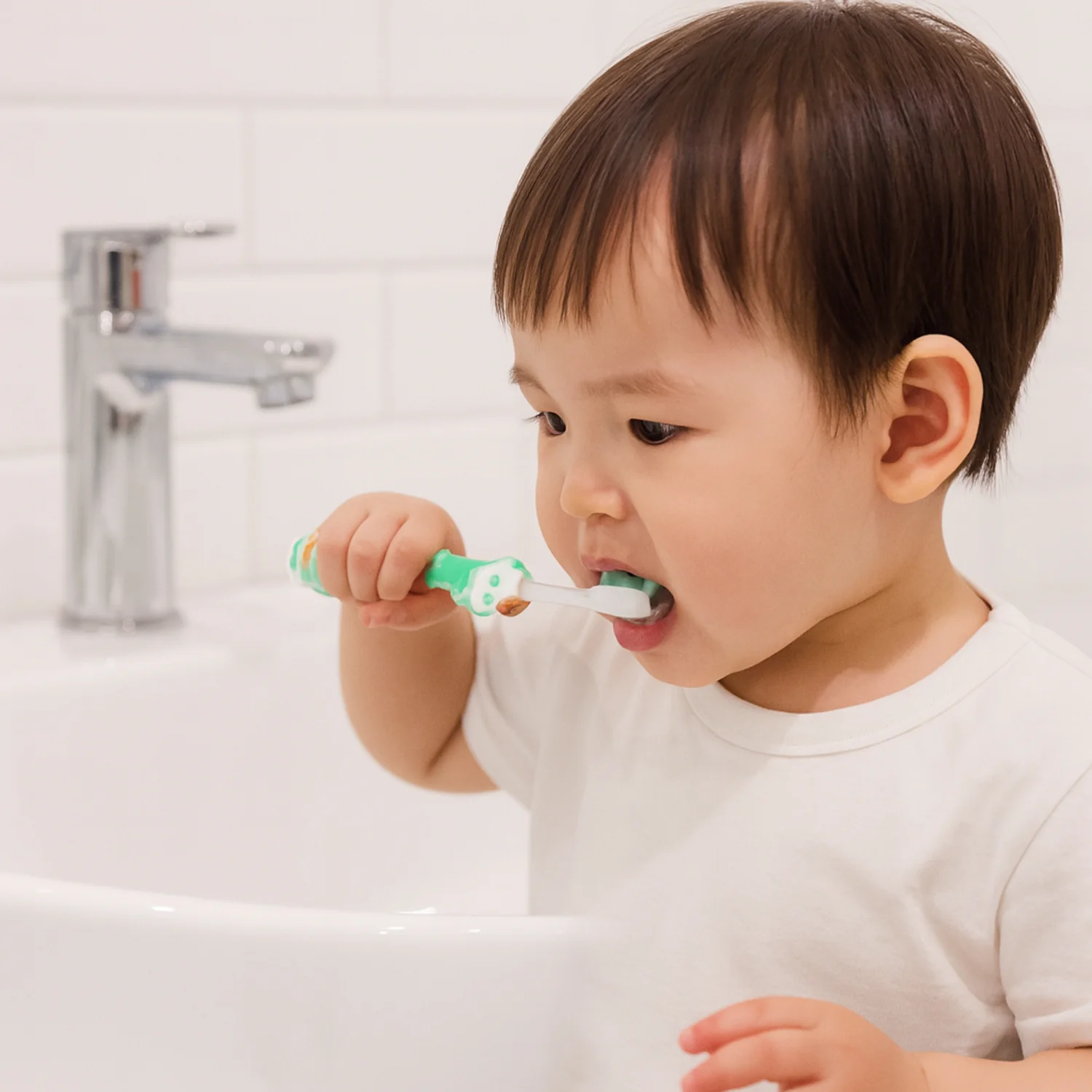 Kids Toothbrush and Ball Keychain Toy Set - Image 4