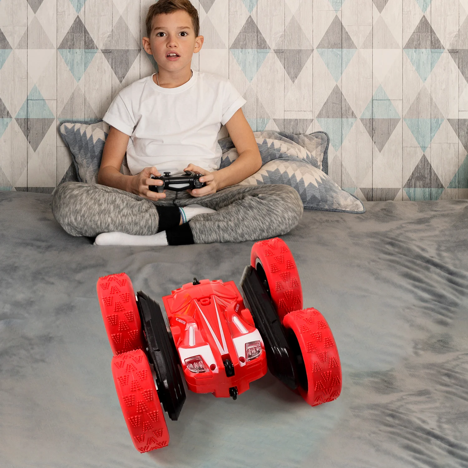 Electroplay Remote Control Car, Double Sided Fast Stunt Car (1 Set) - Image 8