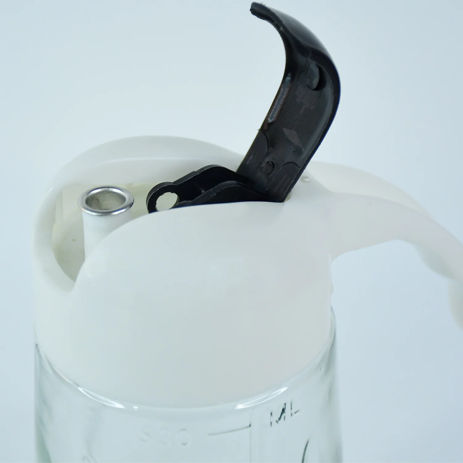 Kitchen Glass Oil Bottle Dispenser Automatic Opening Bottles  630 ML - Image 7