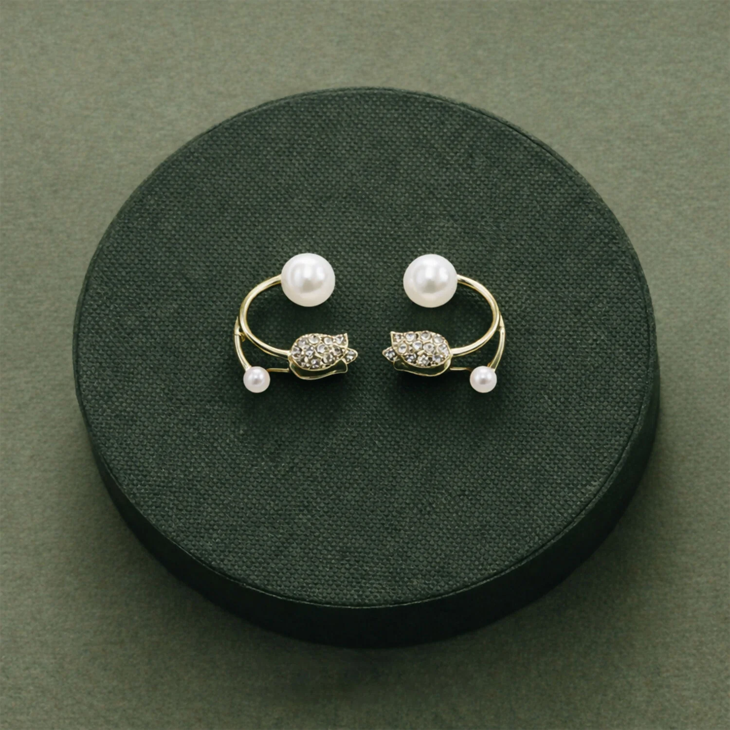 Korean Style Pearl Crystal Designer Stud Earrings for Women & Girls - Image 4