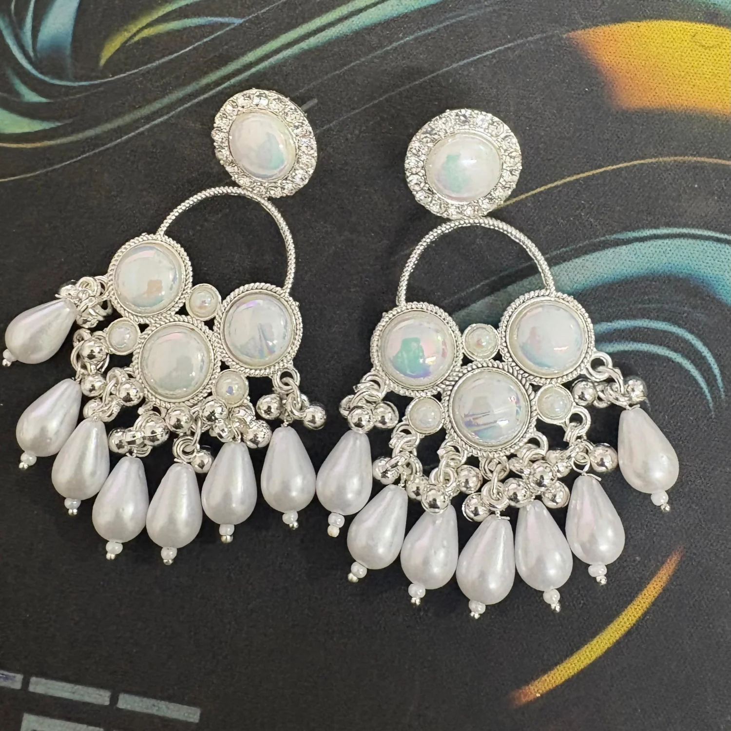 Kundan White Pearl Silver Plated Chandbali Earrings Agate Alloy Chandbali Earring - Image 4