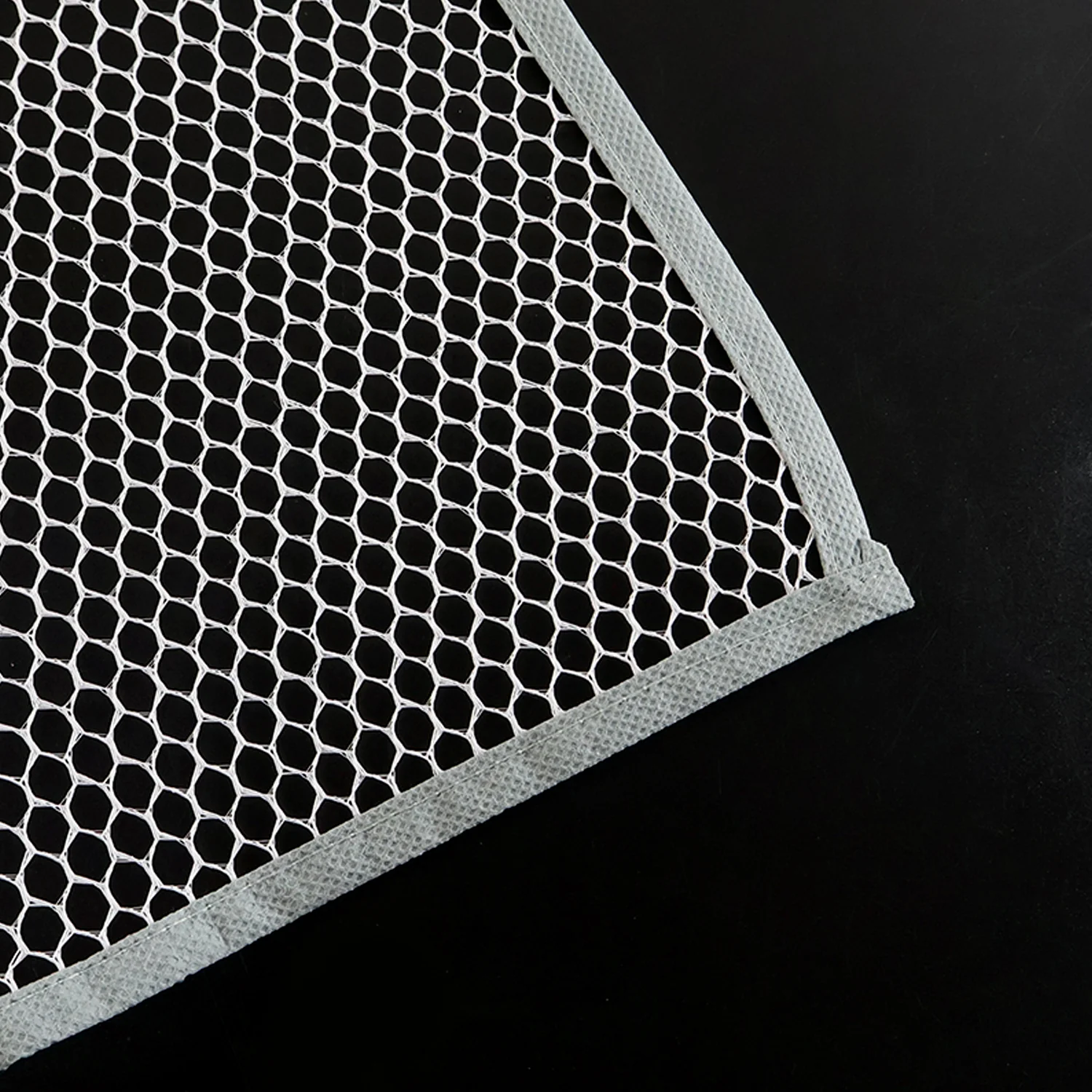 Large Ironing Press Net / Mesh Ironing Protector Cloth (65 x 50 Cm / 1 Pc) - Image 4