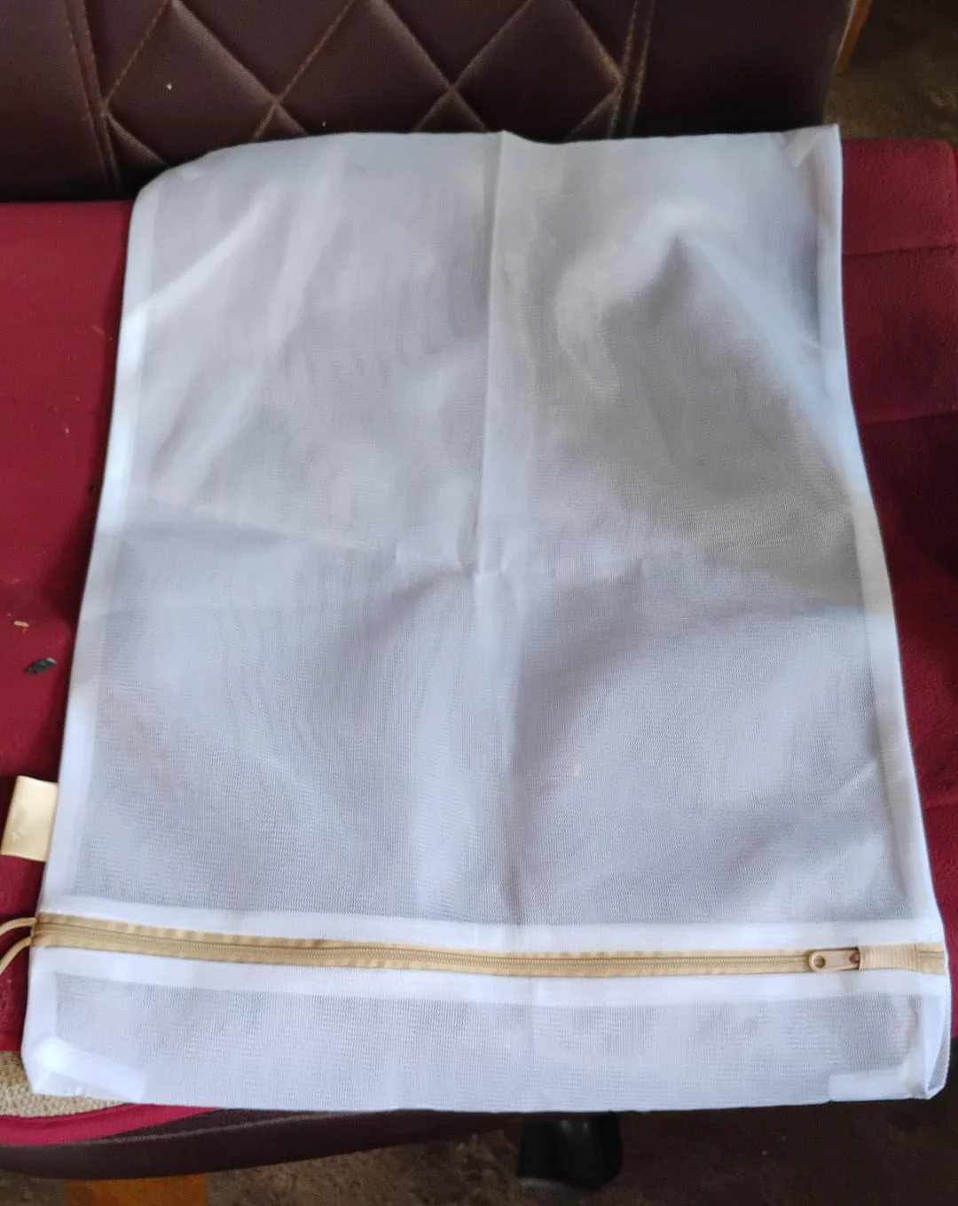 Large Mesh Laundry Bag with Zipper for Delicates & Travel Storage - Image 7