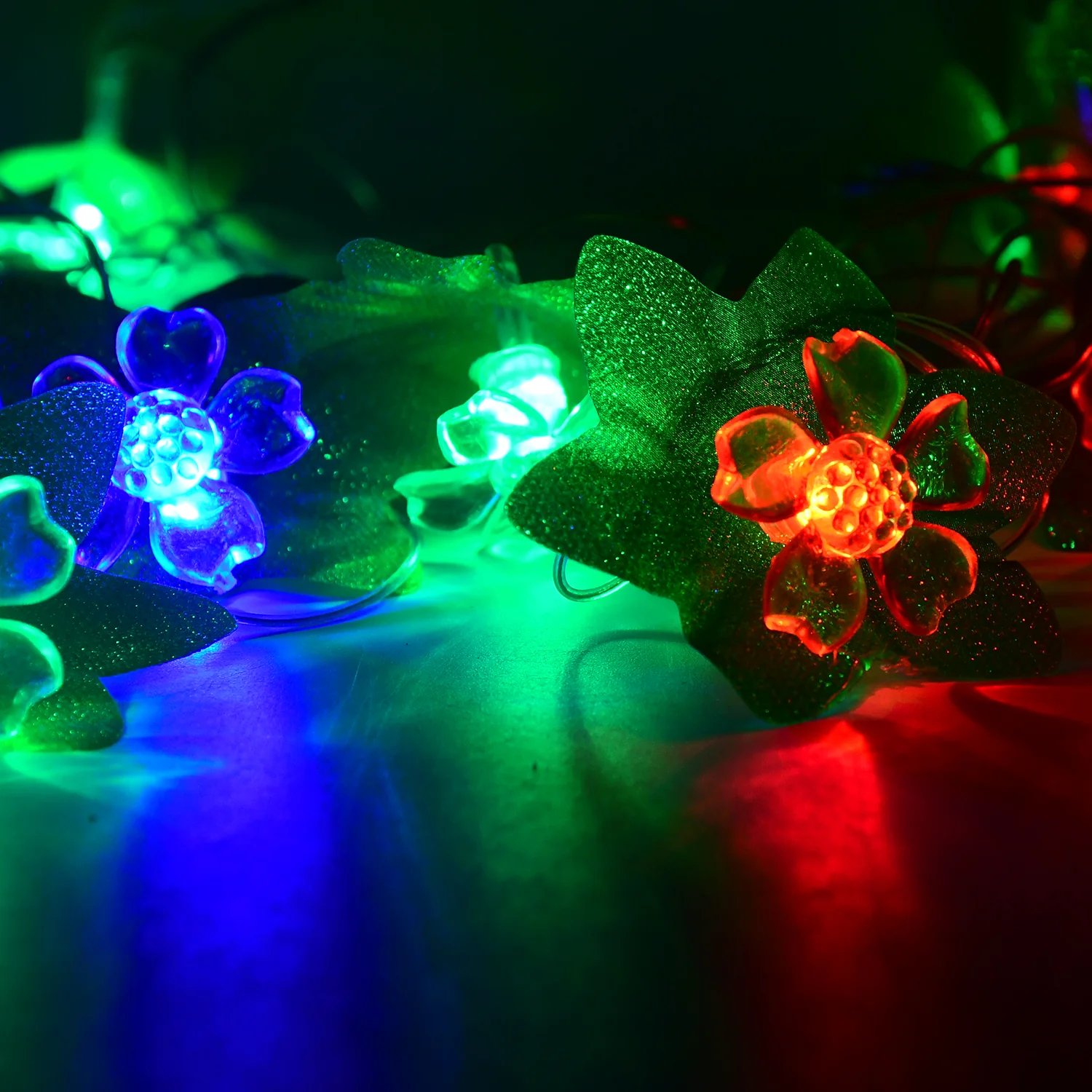 Leaf & Flower LED Decorative String Light (3 Meter) - Image 4