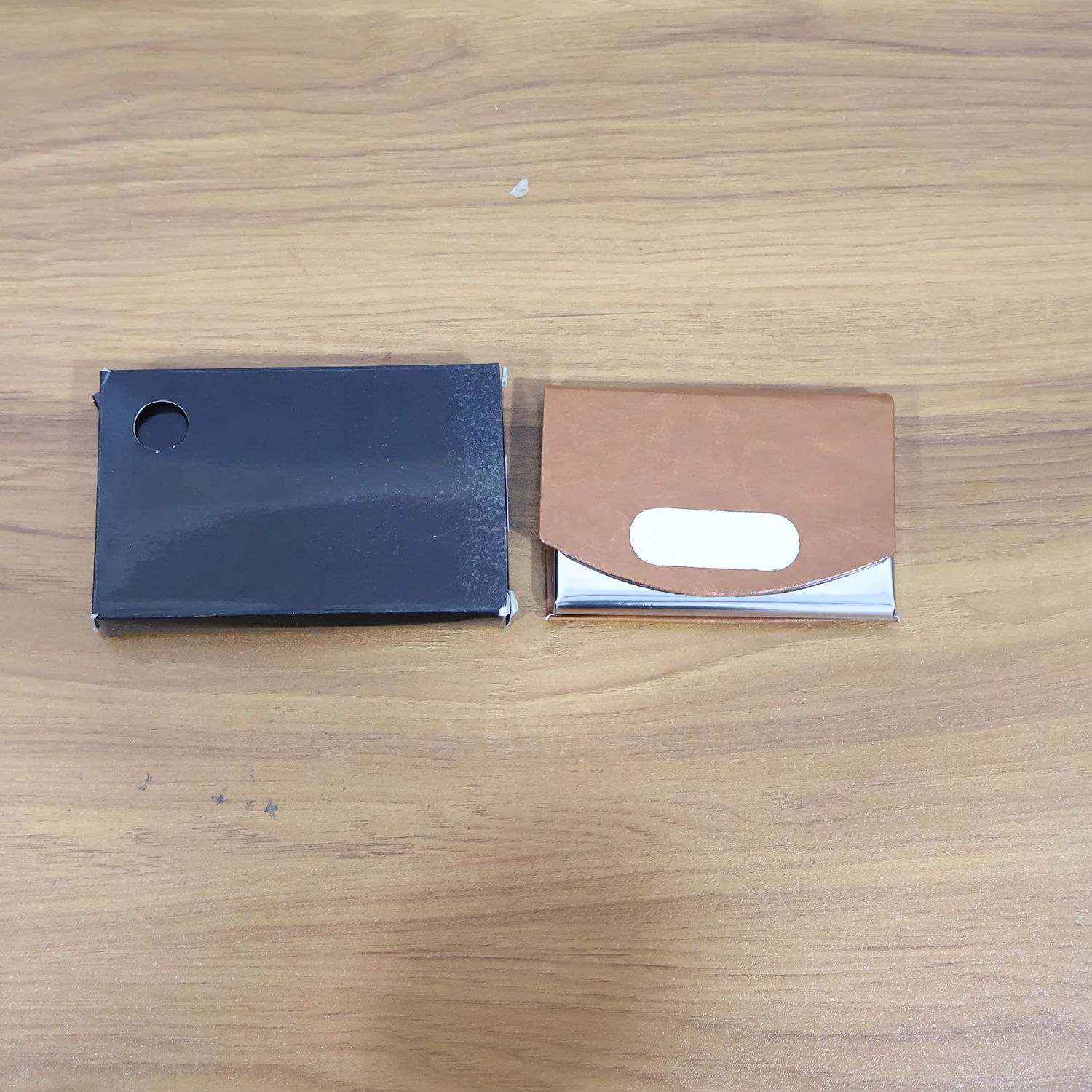 Leather & Stainless-Steel Business Card Holder (1 Pc) - Image 8