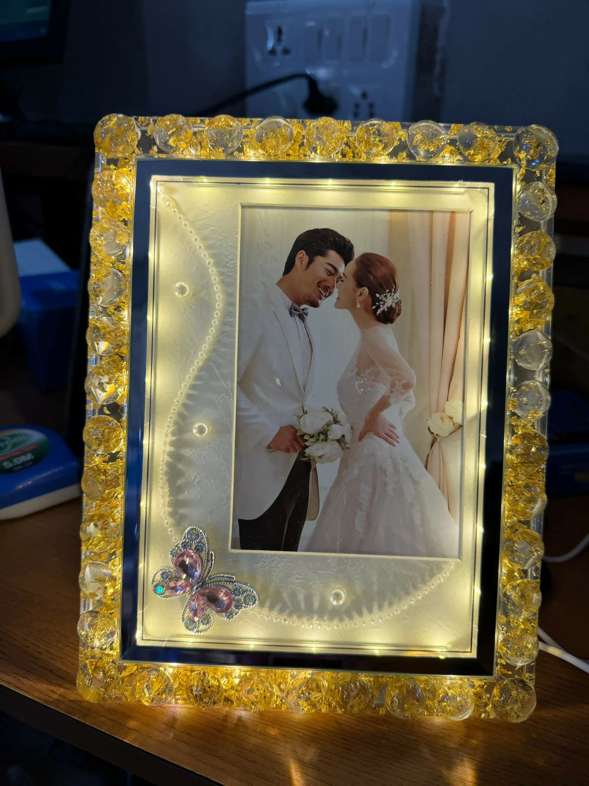 LED Crystal Photo Frame with Light Decorative Table Frame - Image 5