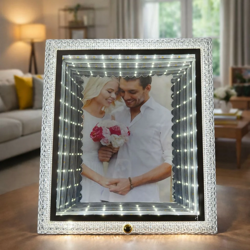 LED Photo Frame 15x20 cm Decorative Light Frame for Couple Display - Image 2