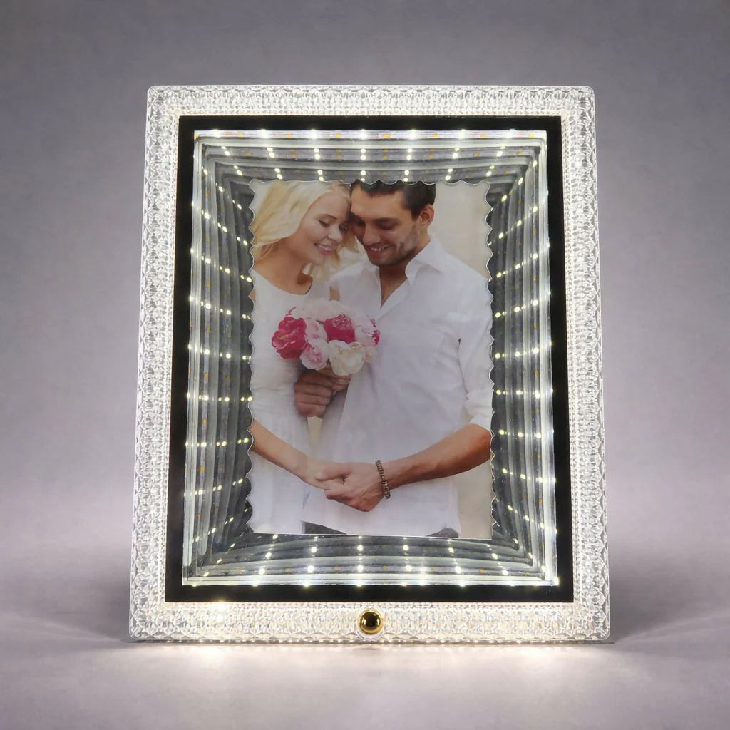 LED Photo Frame 15x20 cm Decorative Light Frame for Couple Display - Image 3