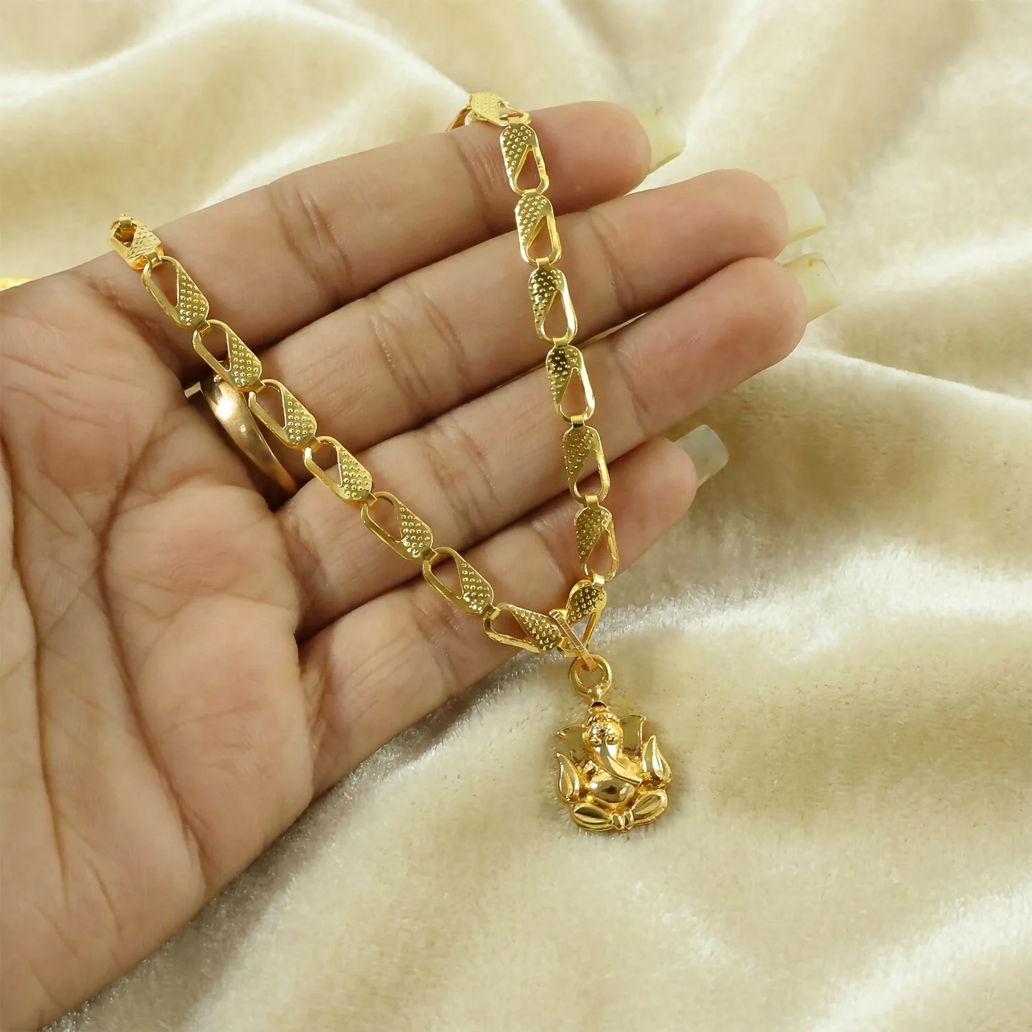 Lord Ganesha Pendant with Chain – Symbol of Prosperity Necklace - Image 3