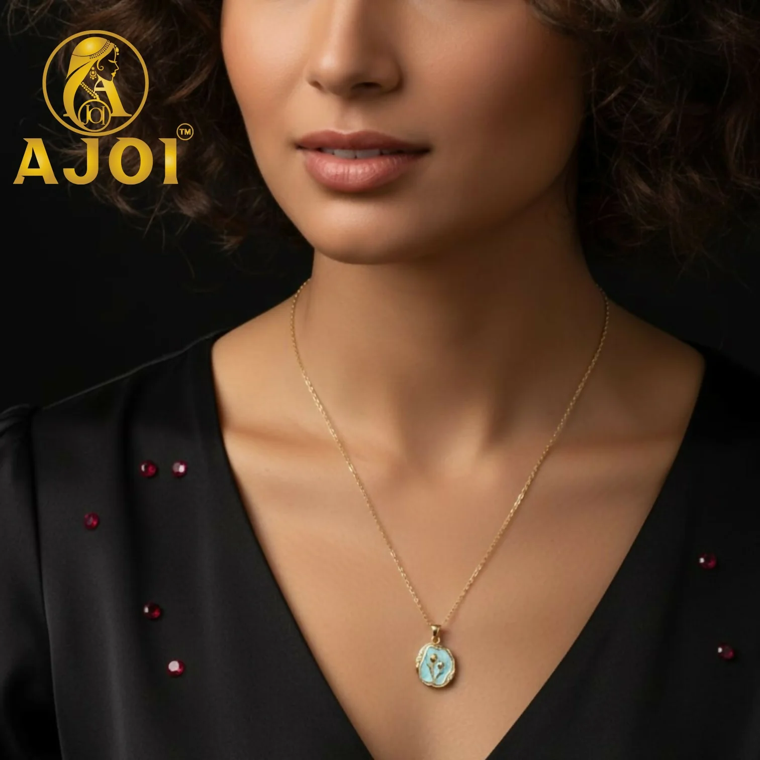 Luxe Gold Pendant Necklace - Image 2