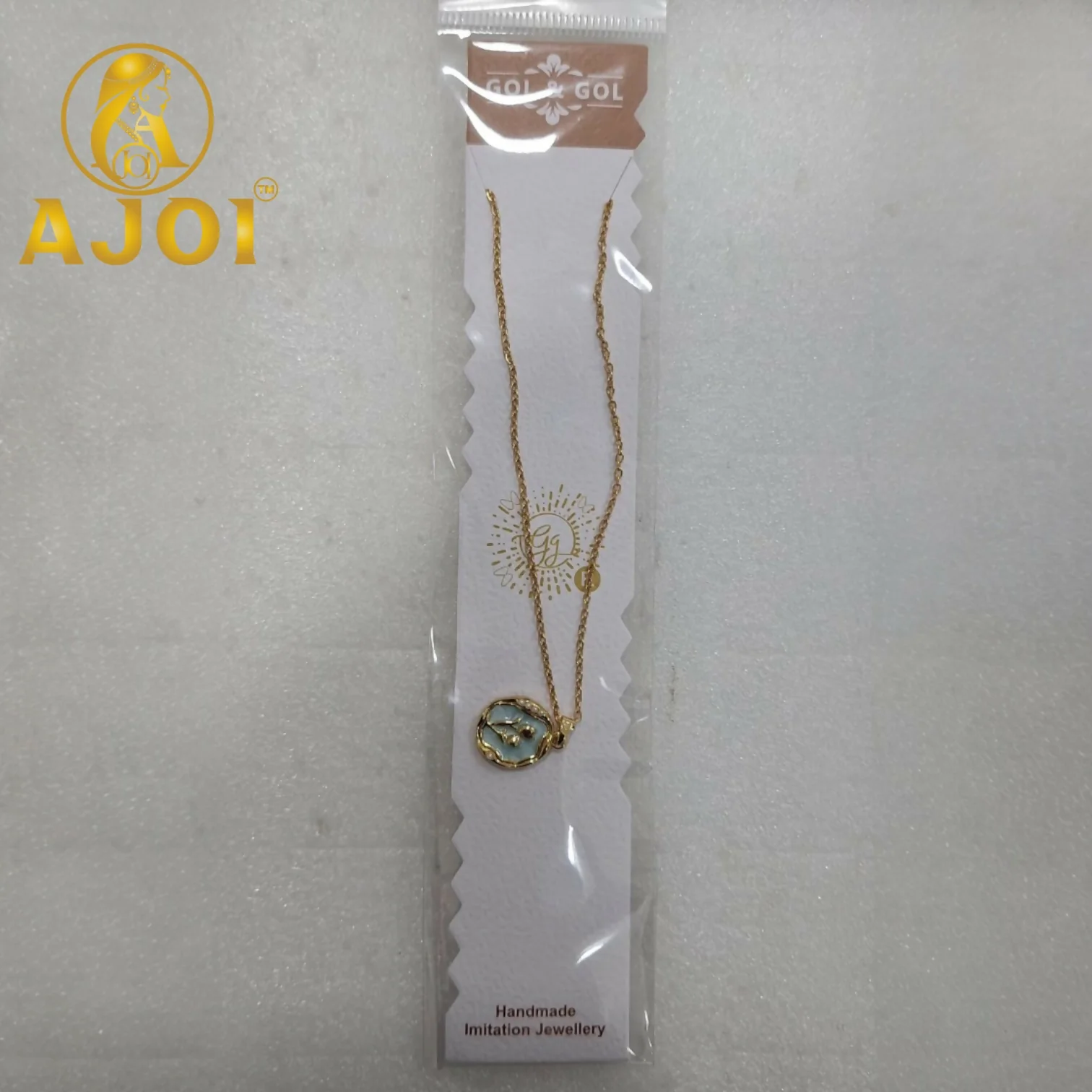Luxe Gold Pendant Necklace - Image 5