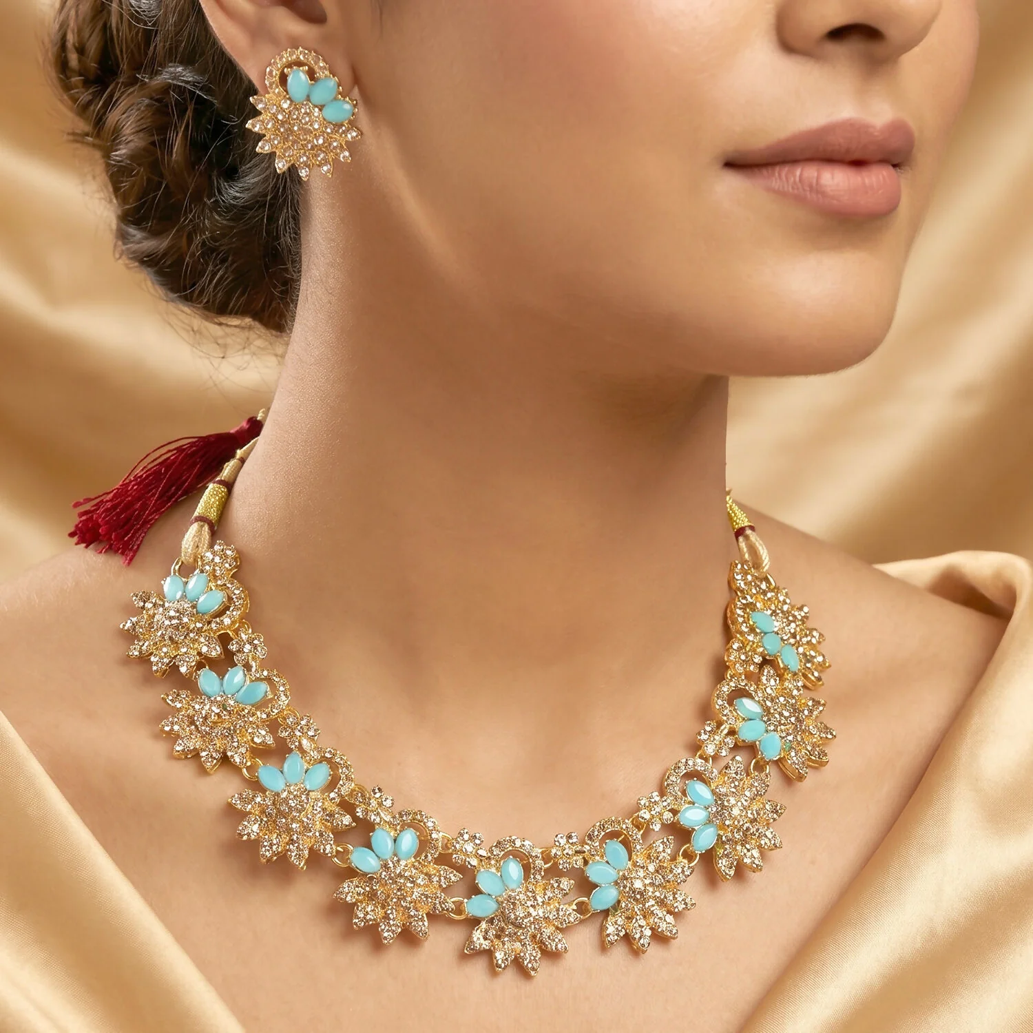 Luxurious Blue Floral Necklace Set with Earrings for Celebrations - Image 3