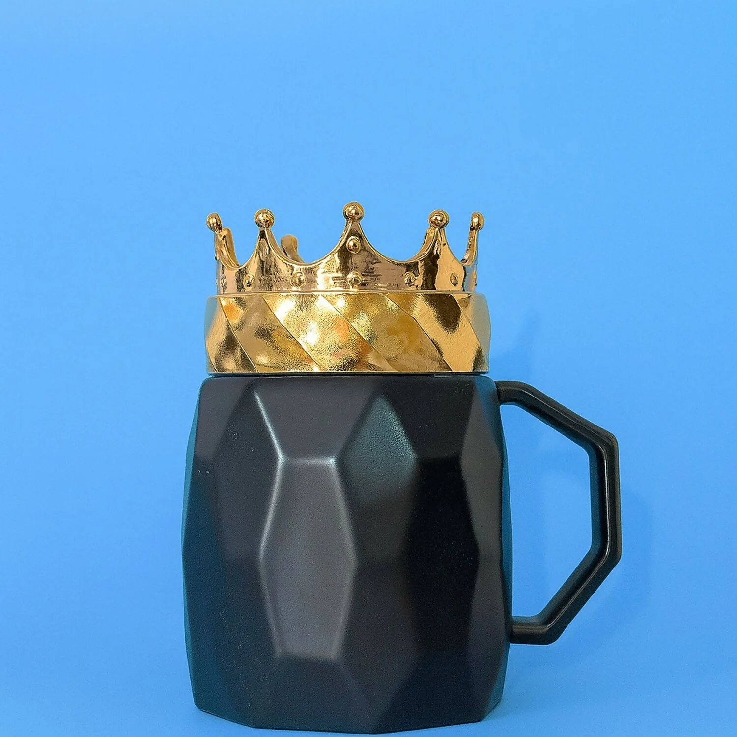 Luxury Black Ceramic Paris Mug with Golden Crown Lid | Gift Coffee Cup - Image 3