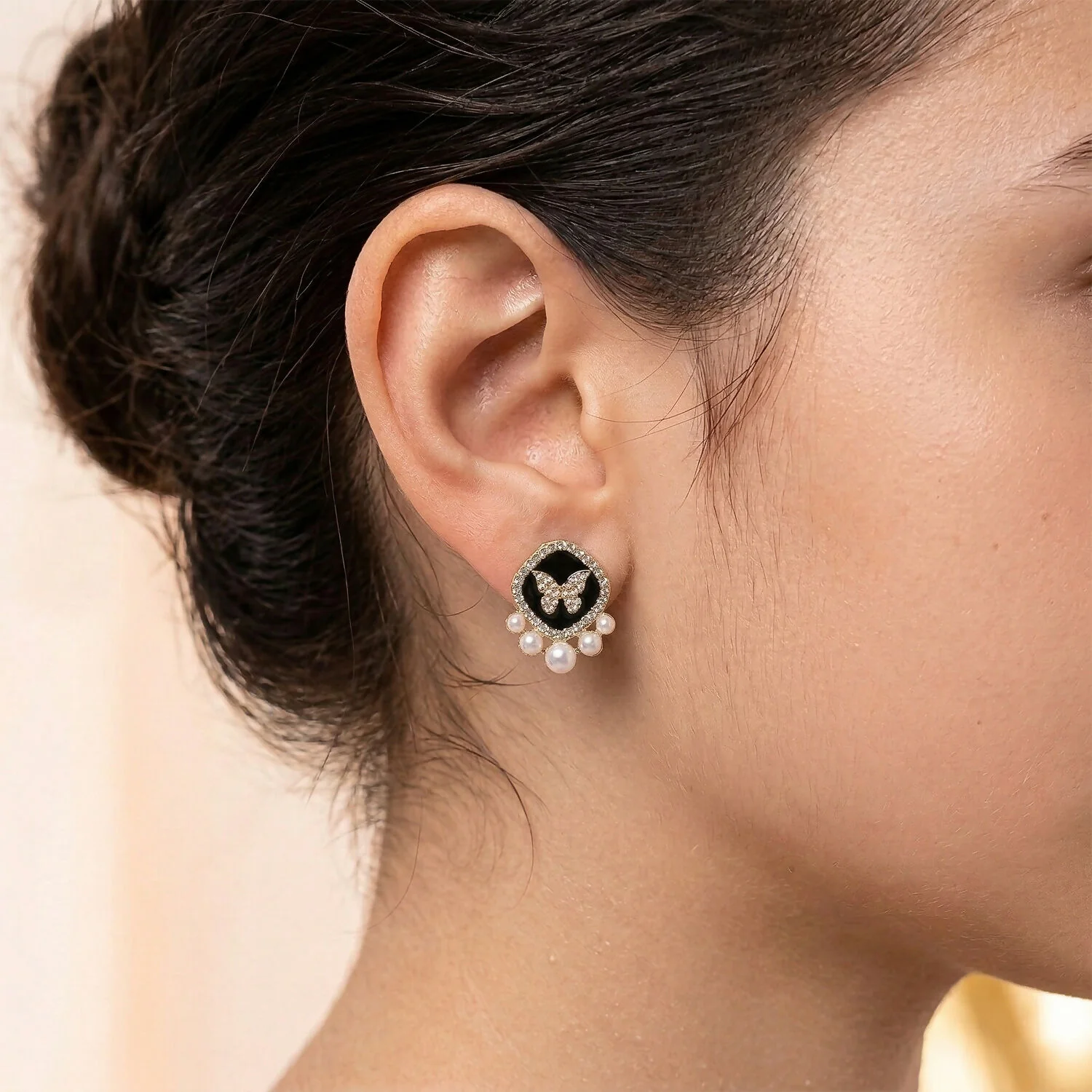 Luxury Butterfly Pearl Stud Earrings for Women And Girls - Image 4