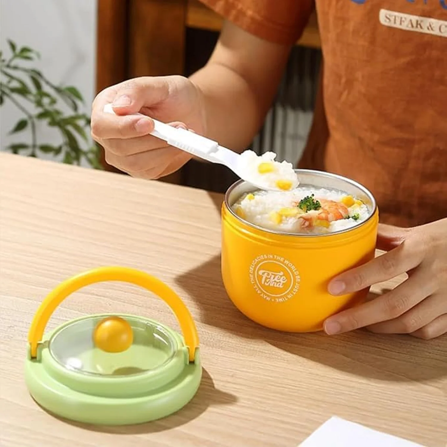 Luxury Cute Leak-Proof Stainless Steel Lunch Box with Spoon - 600 ml - Image 4