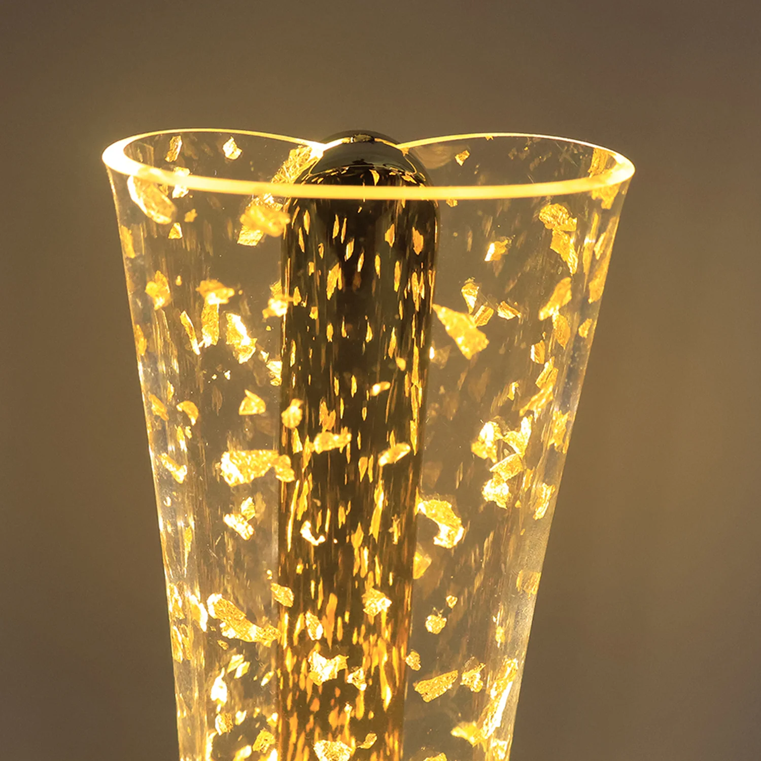 Luxury Golden Crystal LED Table Lamp (1 Pc) - Image 3