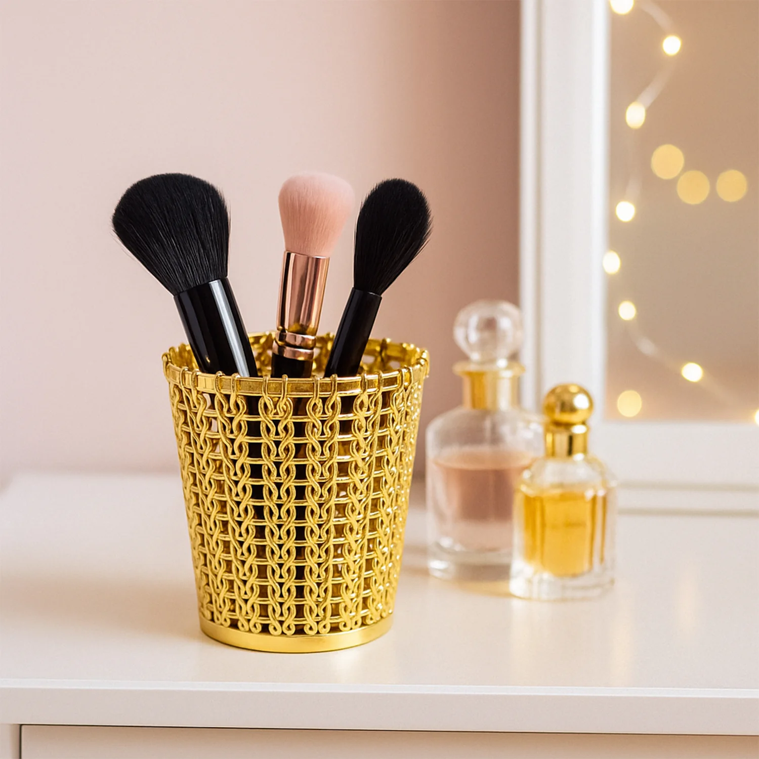 Luxury Golden Decorative Makeup Brush Holder Organizer (1 Pc) - Image 3