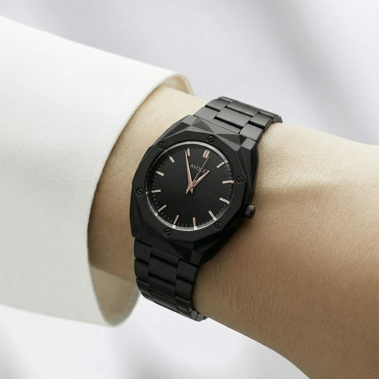 Luxury Matte Black Analog Watch with Geometric Dial Design & Metal Strap - Image 2
